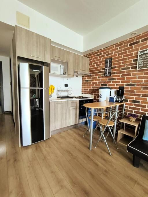 One-Bedroom Apartment photo 3