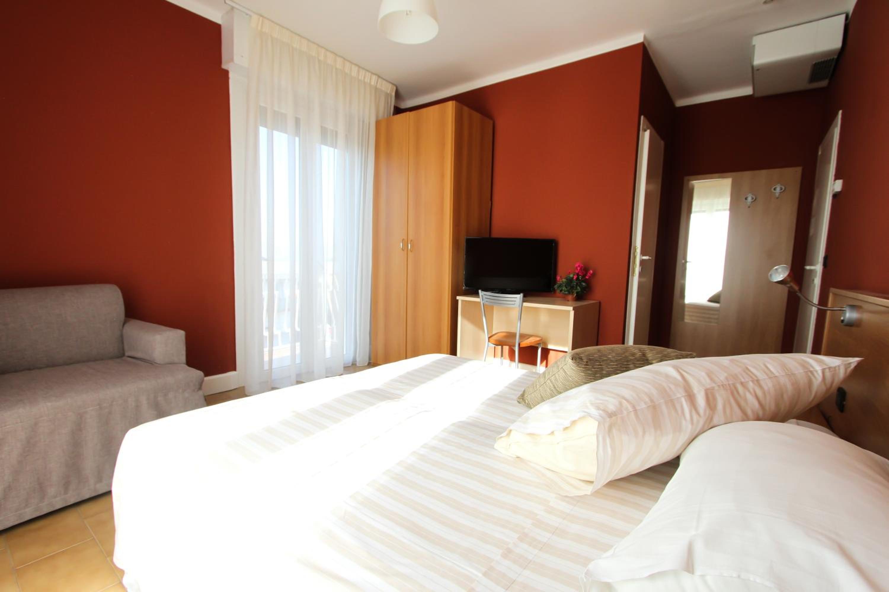 Double Room with Lake View photo 2