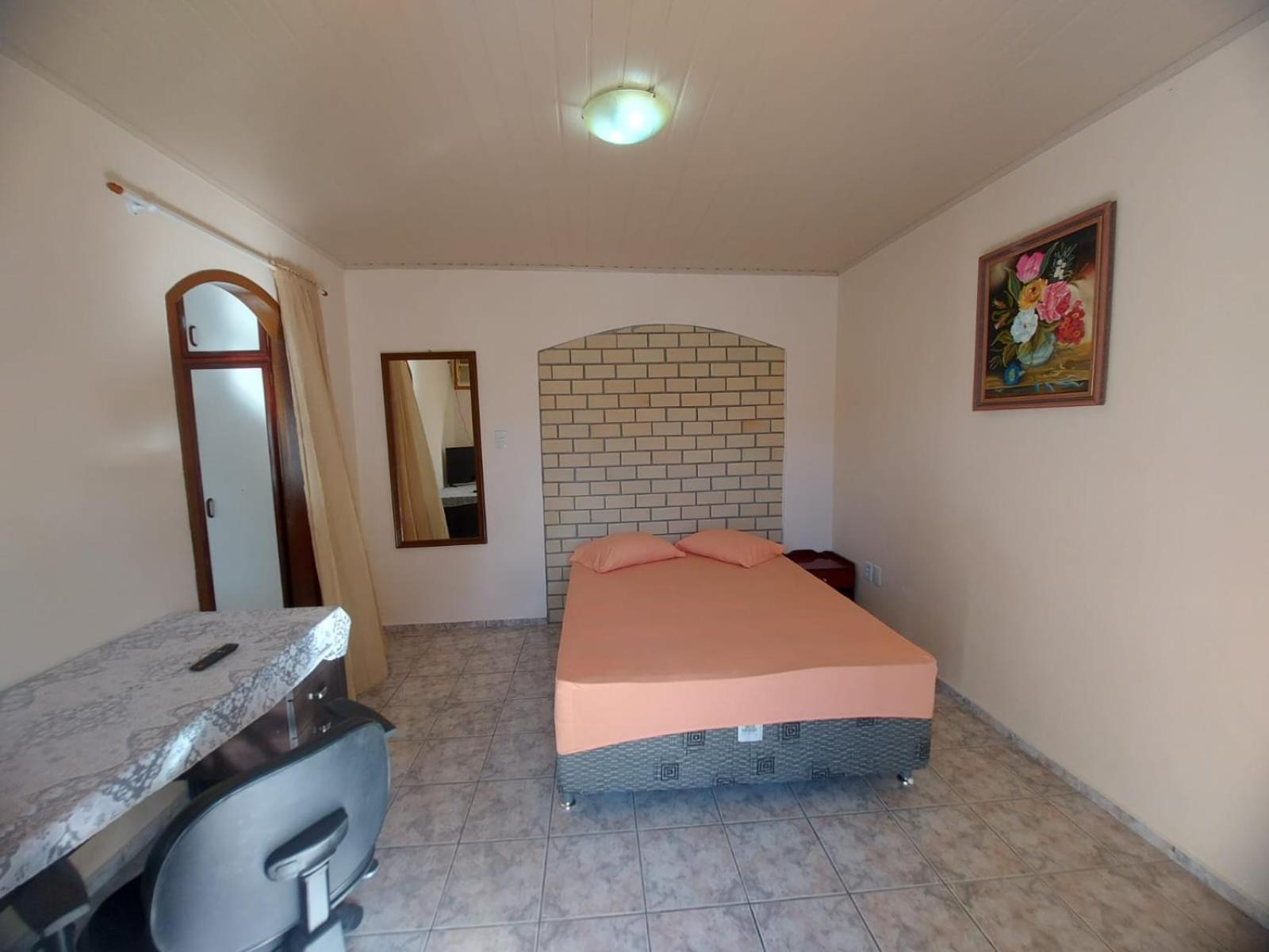 One-Bedroom House photo 1