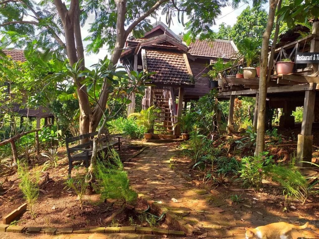 Bungalow with Fan photo 2