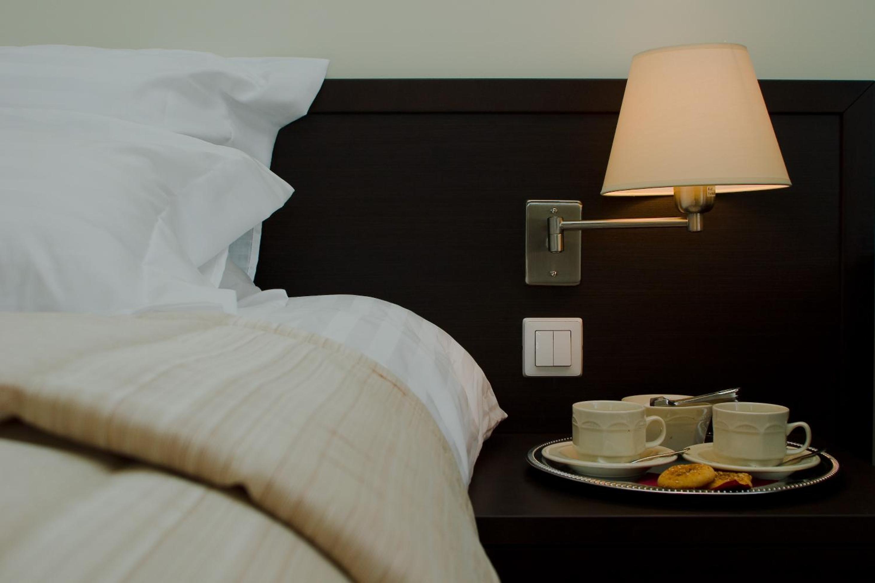 Deluxe Room - Photo 5