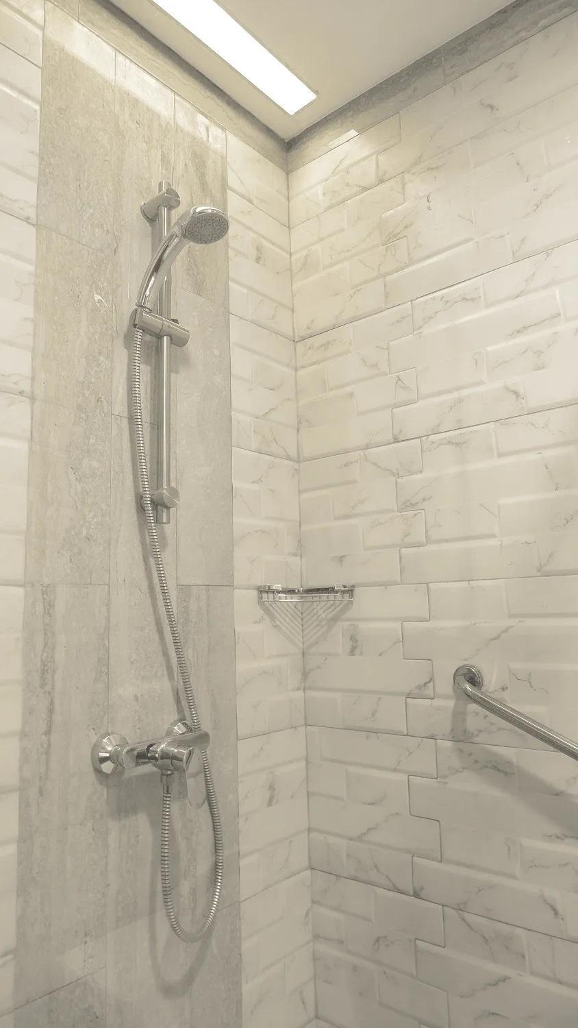 Deluxe Double or Twin Room - Photo 5