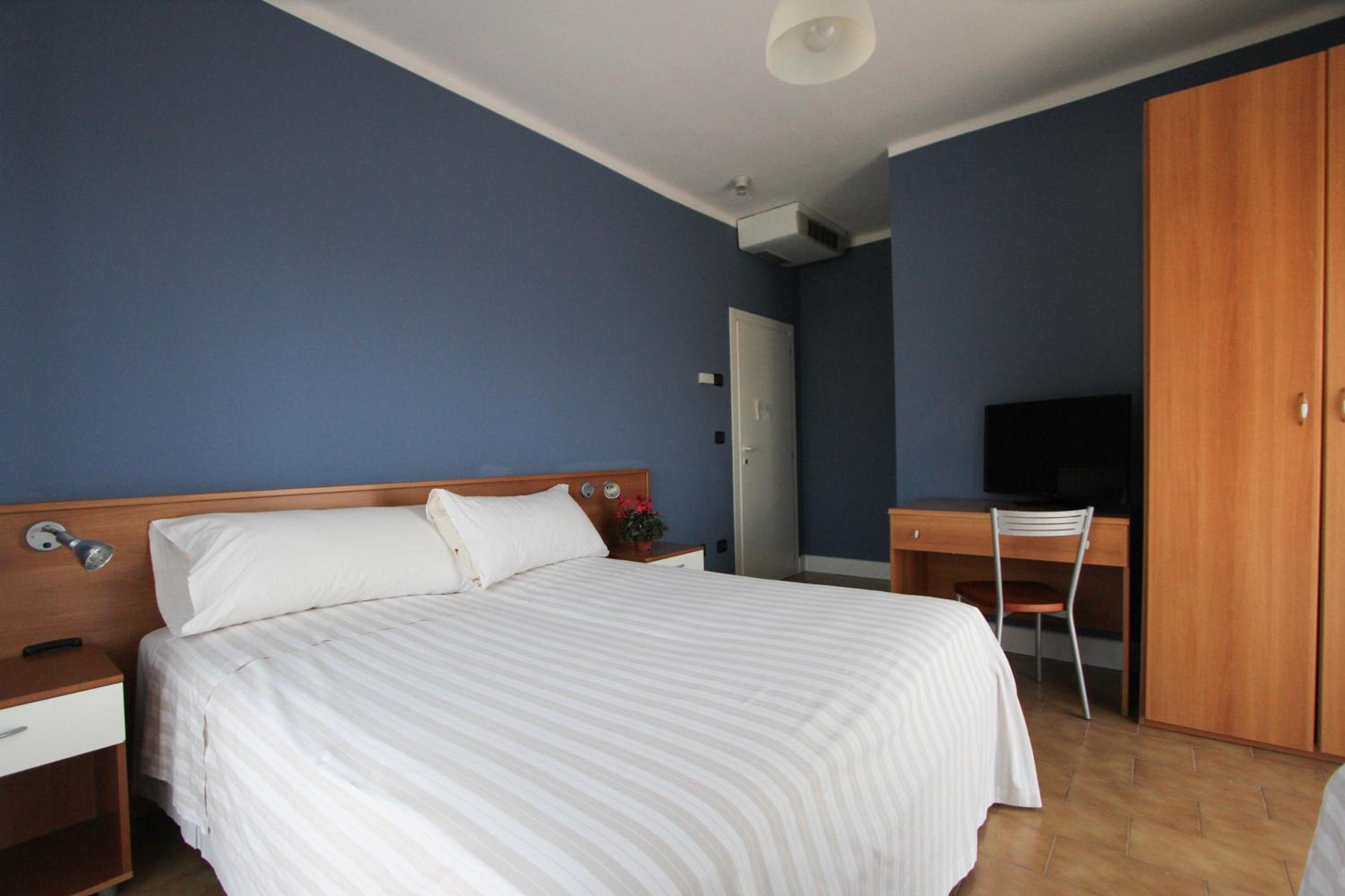 Double Room with Lake View photo 3