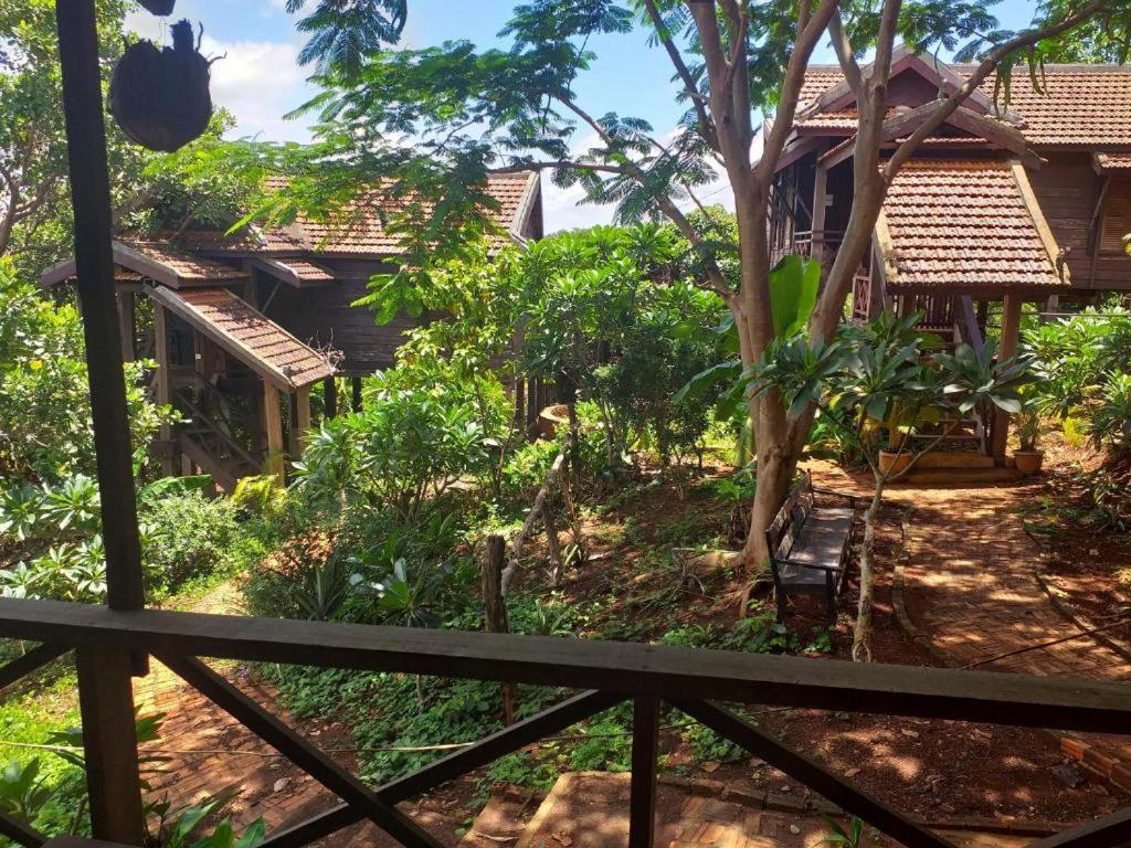 Deluxe Bungalow photo 3