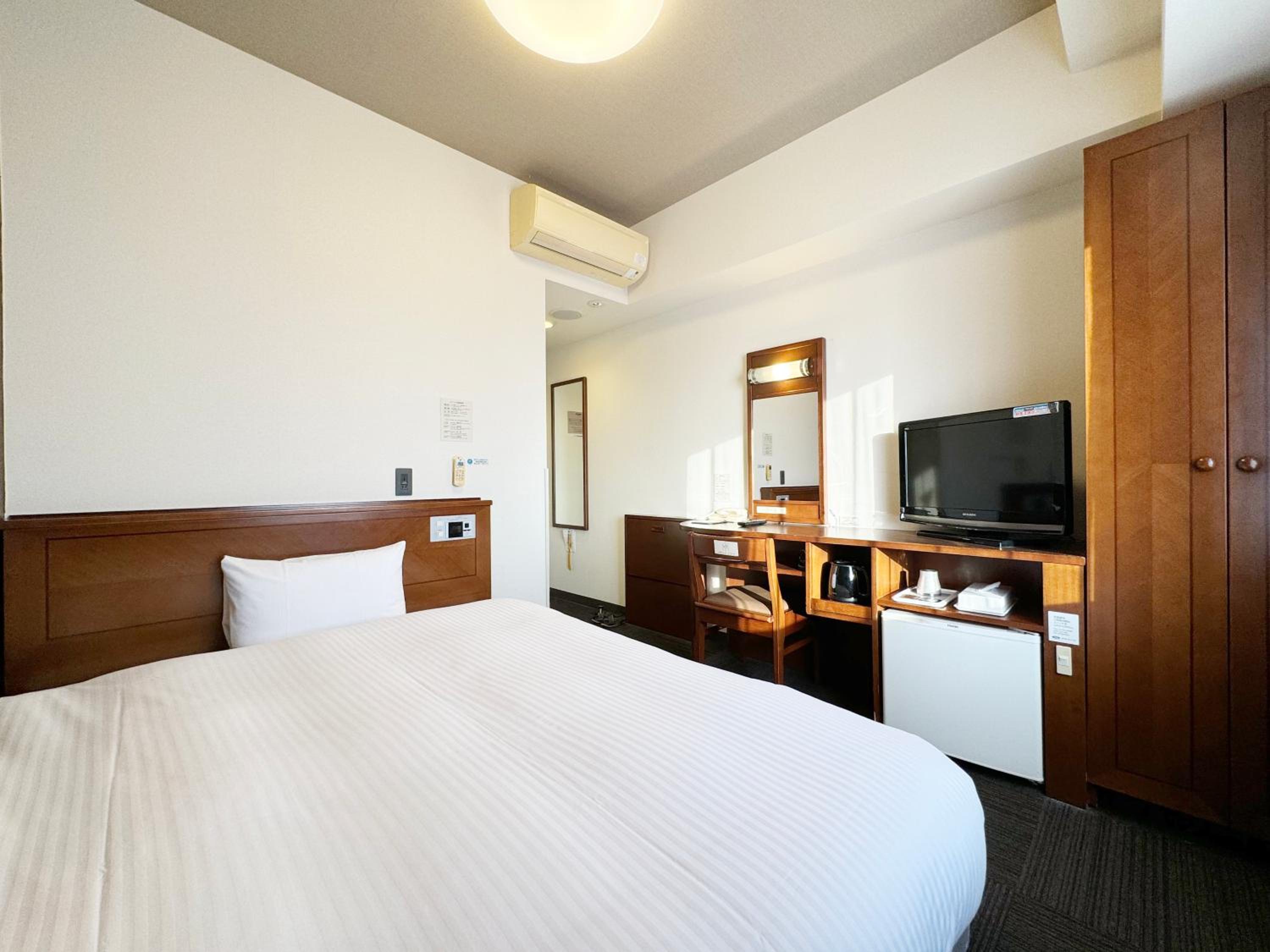 Single Room - Smoking - Photo 10