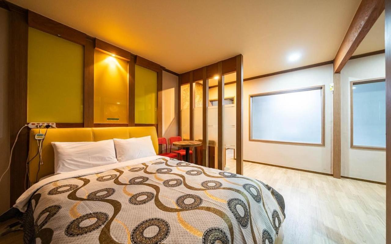 Superior Double or Twin Room with Mountain View photo 2