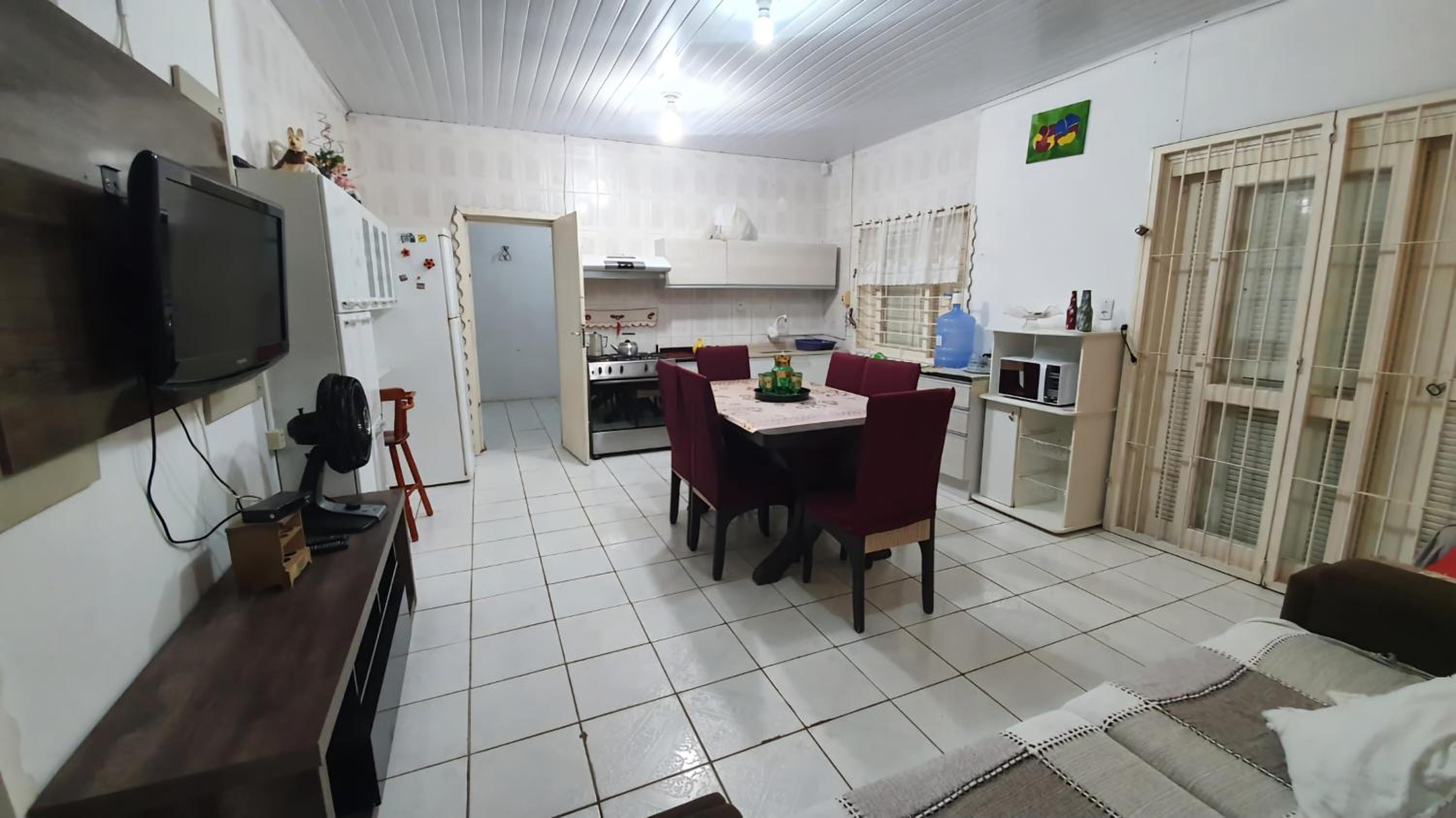 Three-Bedroom House photo 3