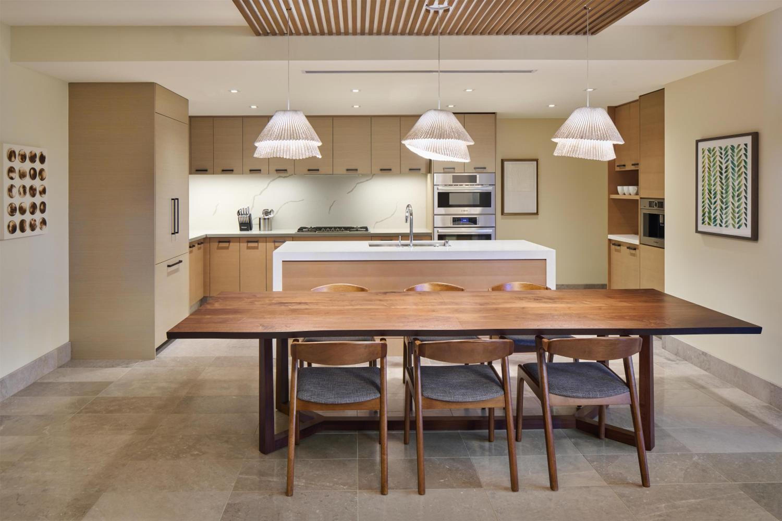 Three-Bedroom Illikai Villa with Partial Ocean View