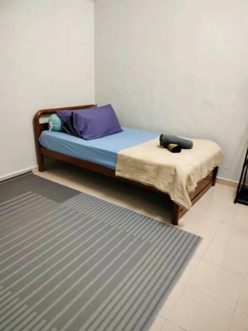 Three-Bedroom House photo 2