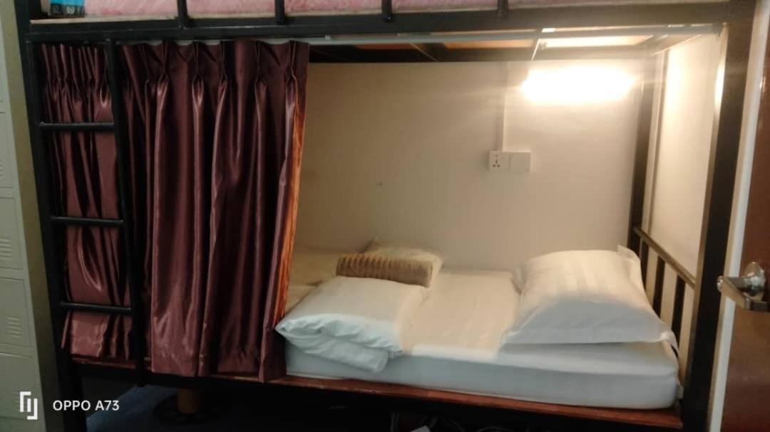 Bunk Bed in Female Dormitory Room   photo 3