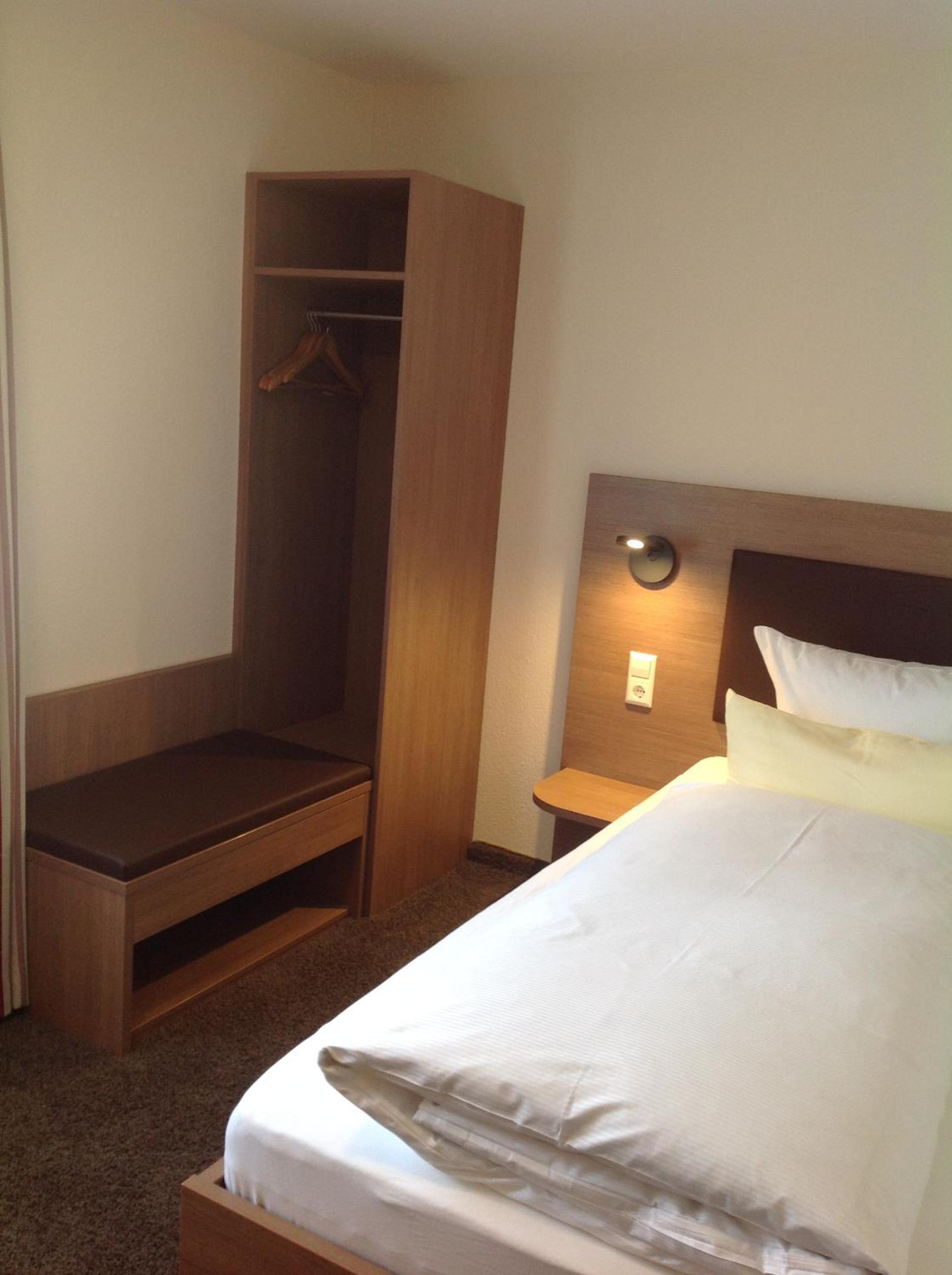 Single Room photo 2