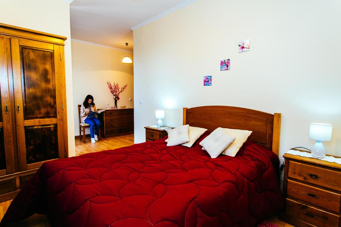 Apartment with Balcony - Photo 14