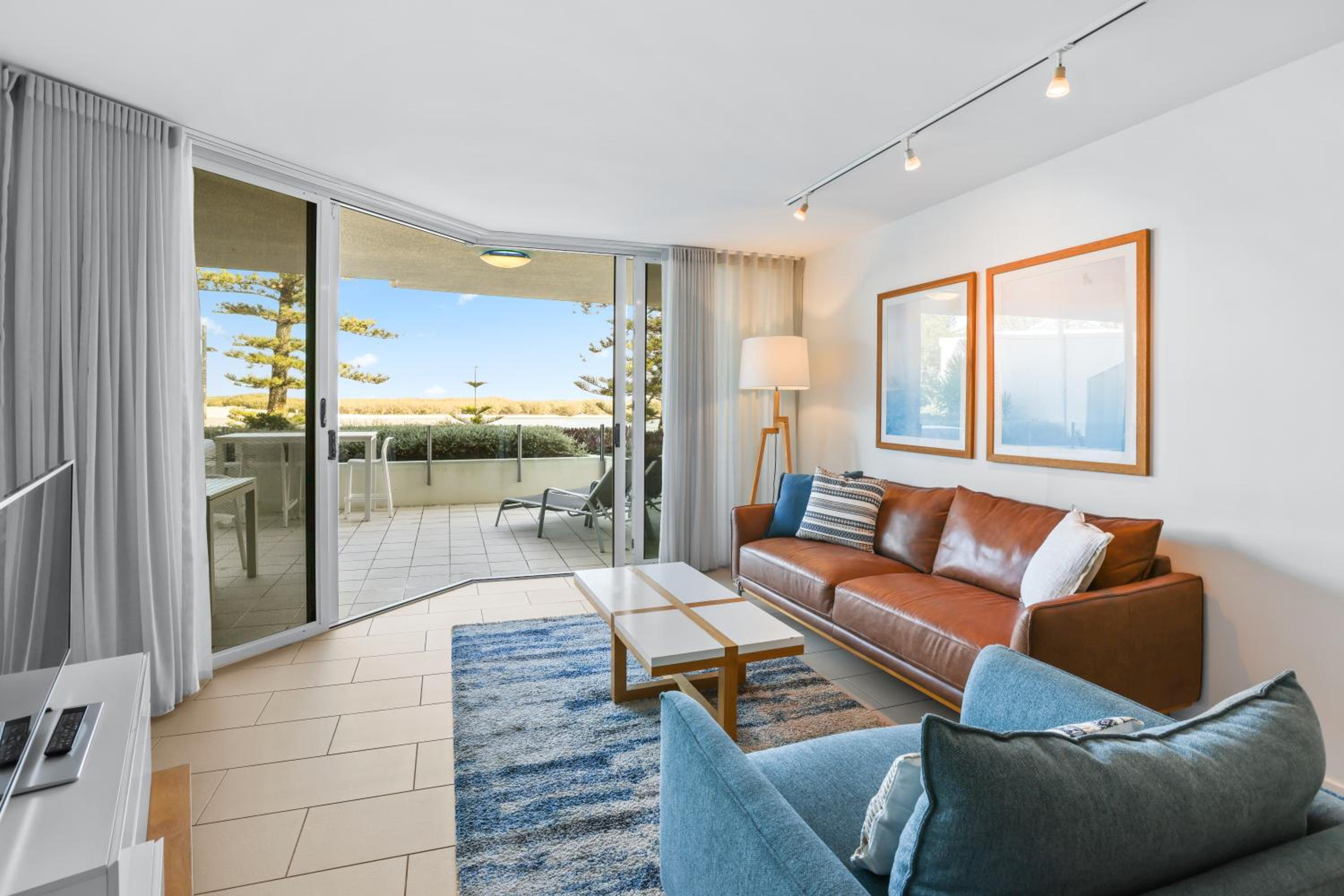 Premium Two bedroom Beachfront Apartment photo 1