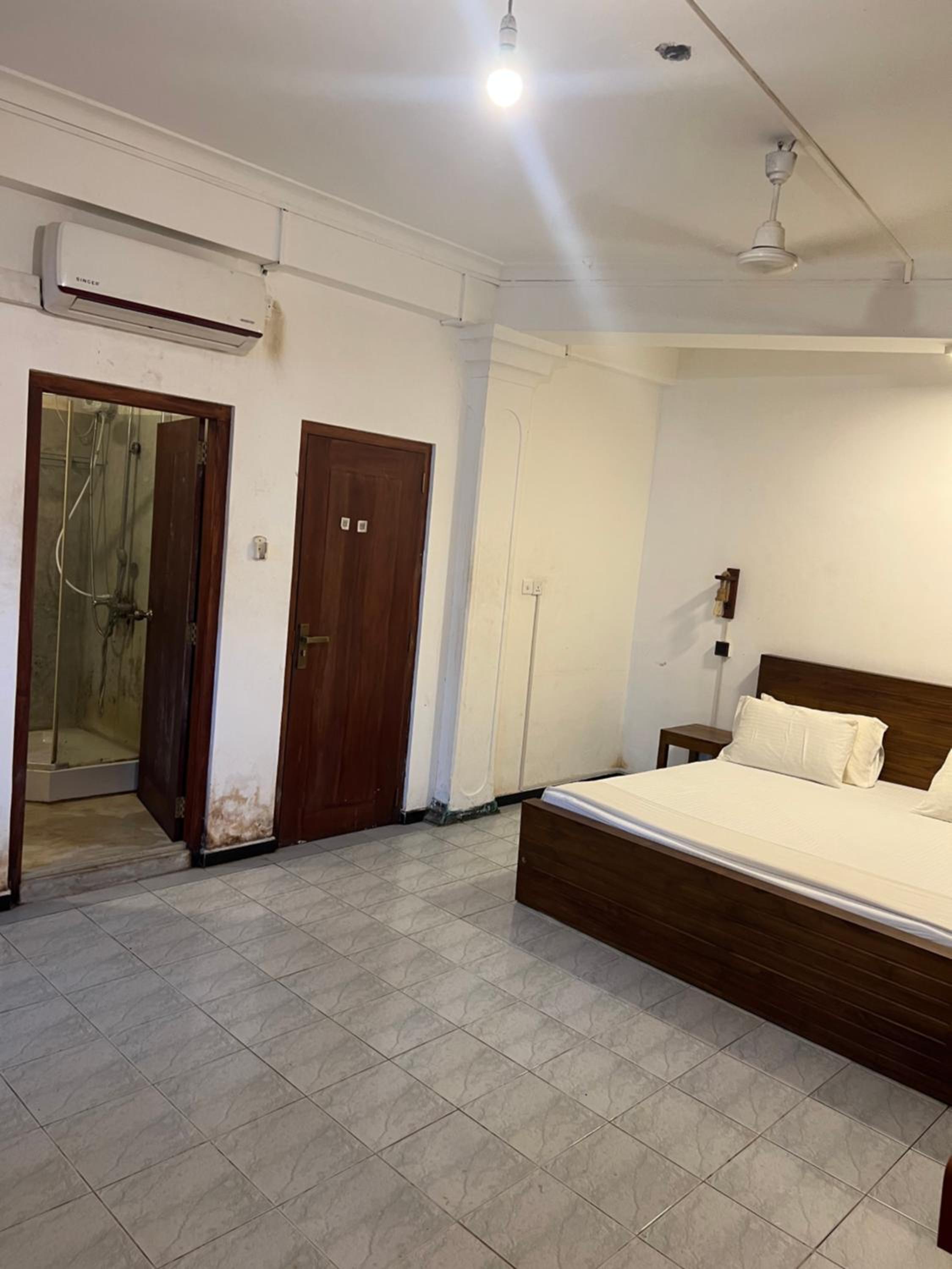 Budget Double Room photo 2