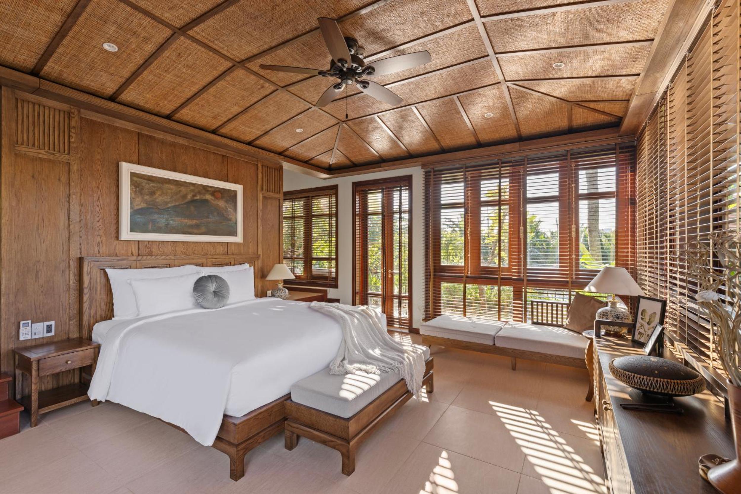 Three-bedroom Private Pool Villa with Balcony River View photo 2