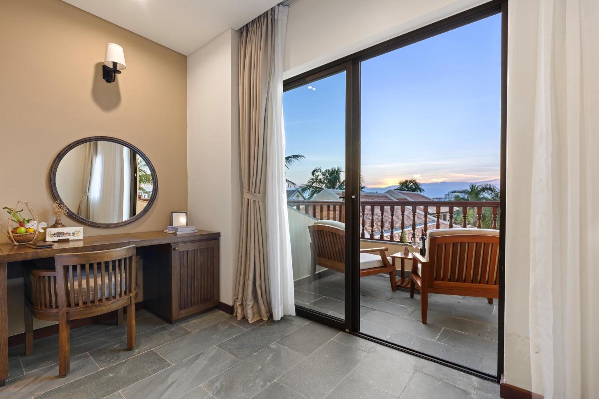 Two-bedroom Home with Balcony - Photo 3