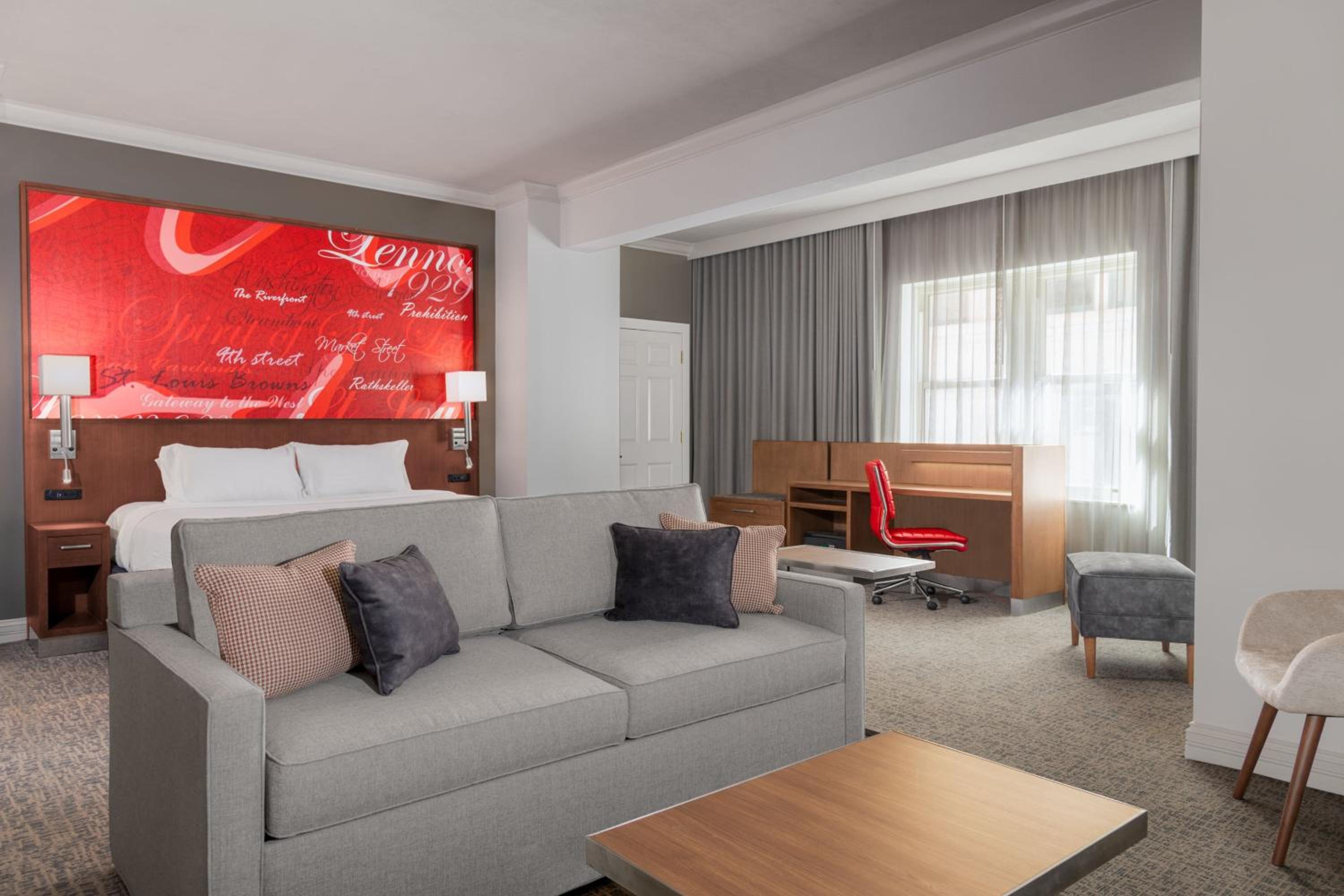 Junior Suite, 1 King, Sofa bed  photo 2