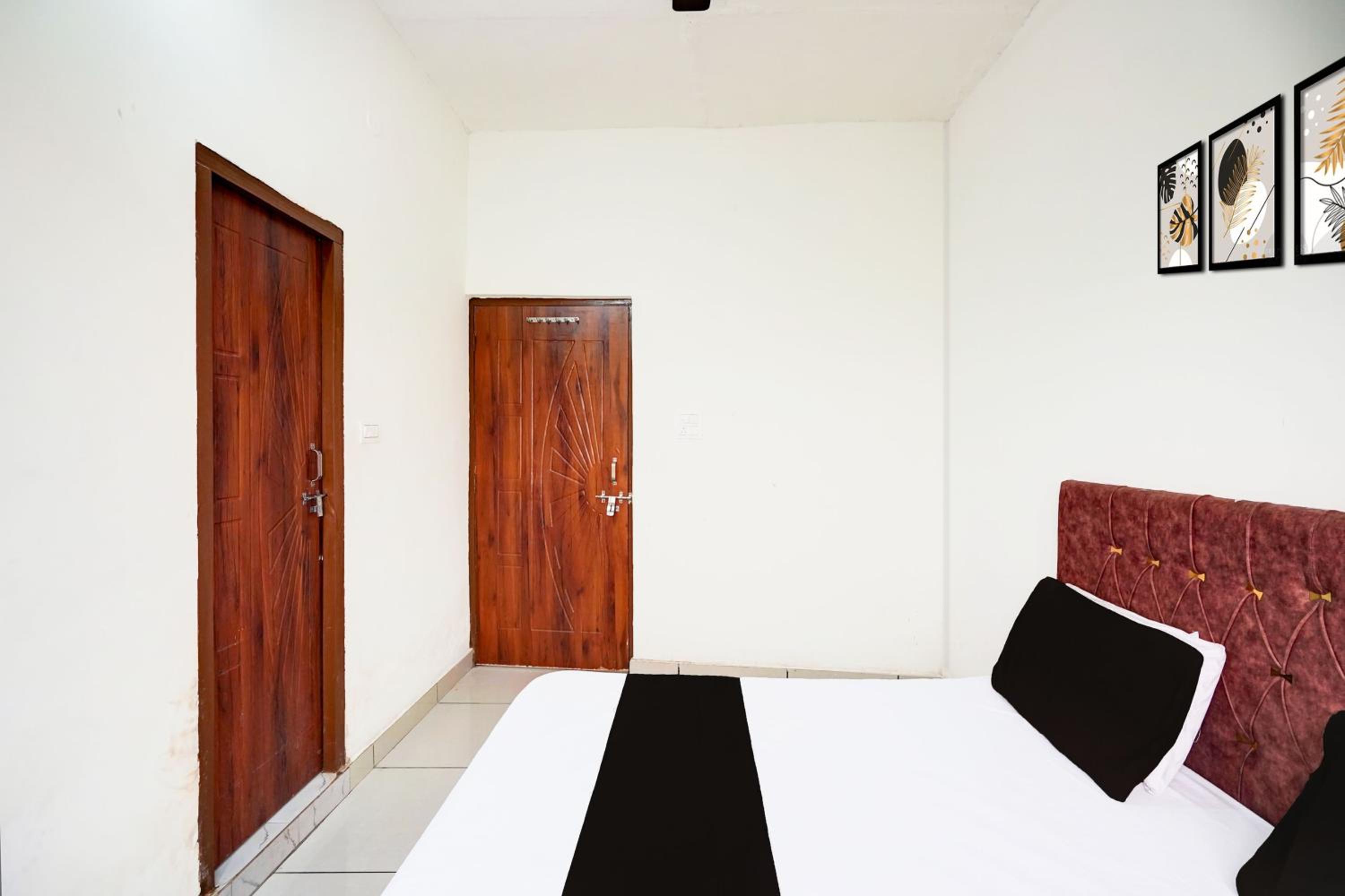 Classic Triple Room photo 3
