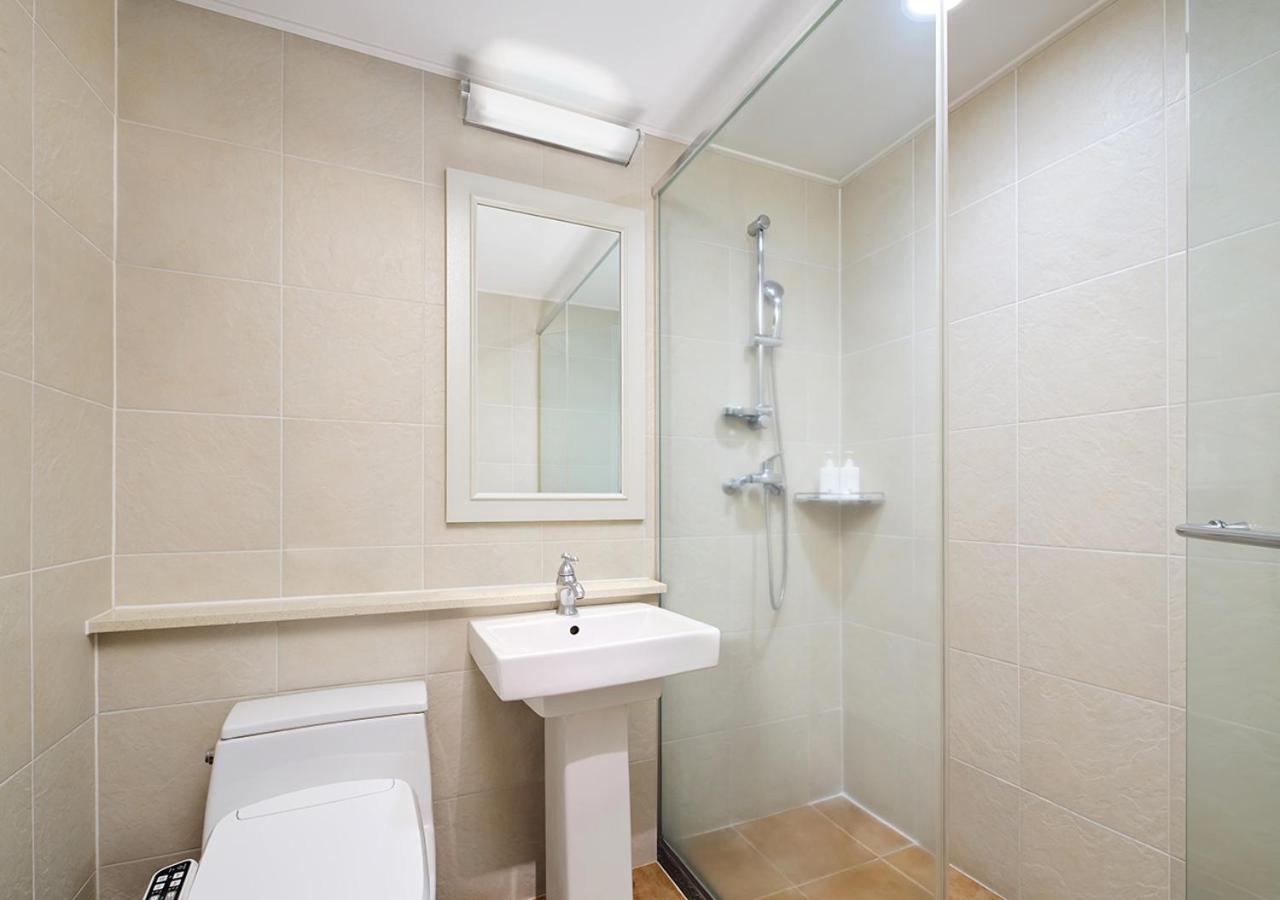 Deluxe Twin Room photo 2