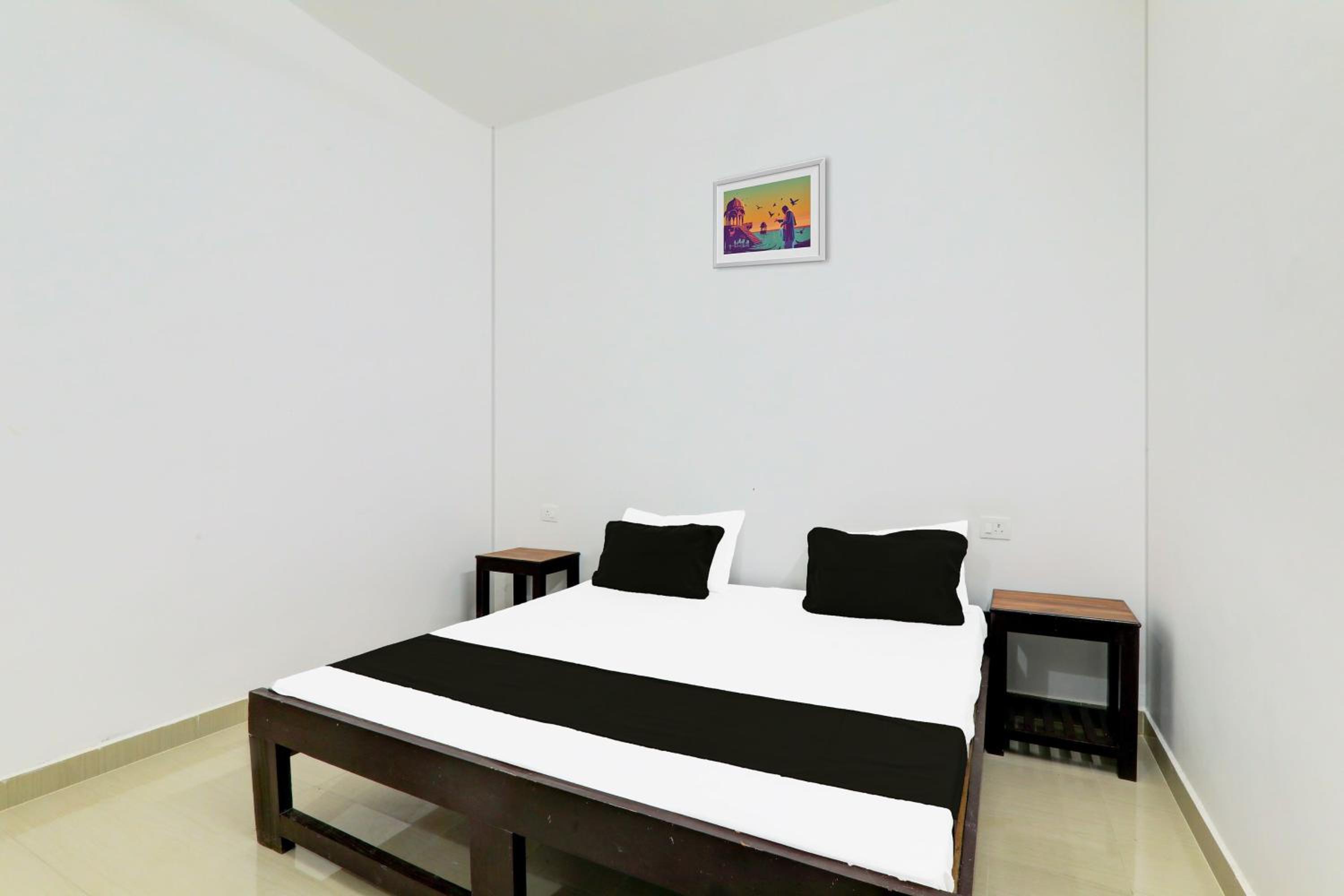 Classic Triple Room photo 1
