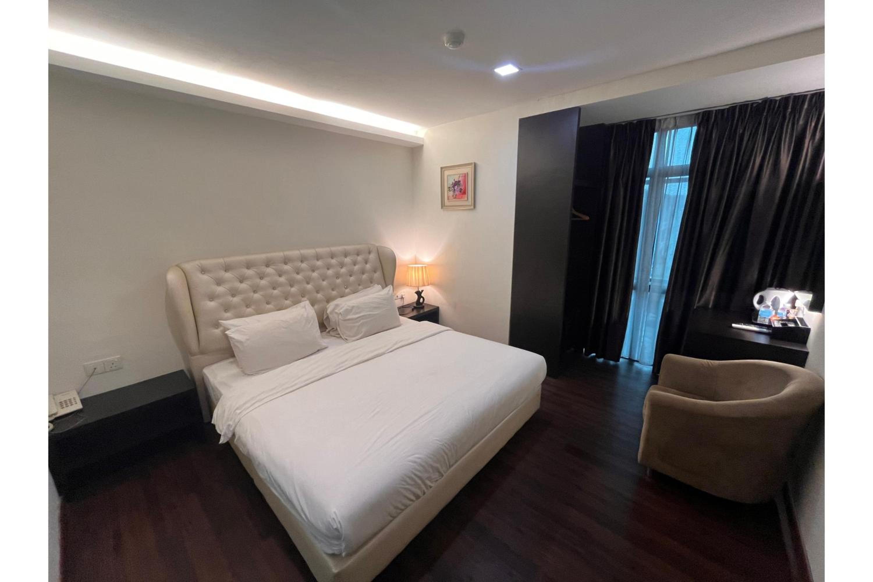 Superior King Room