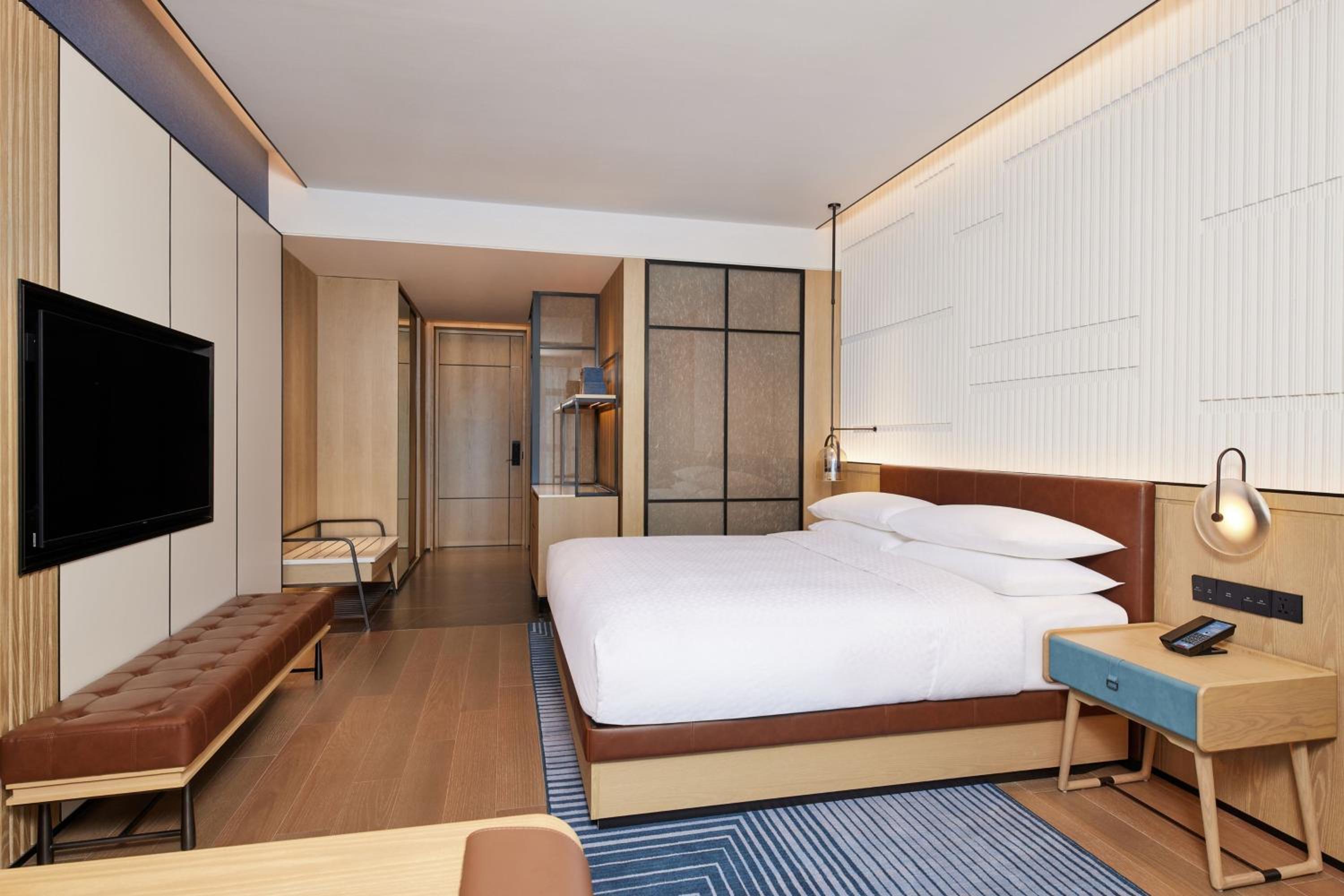 Standard King Room