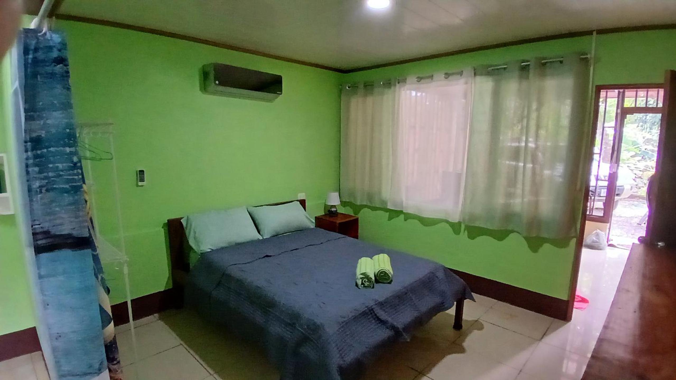 Double Room with Private Bathroom photo 2