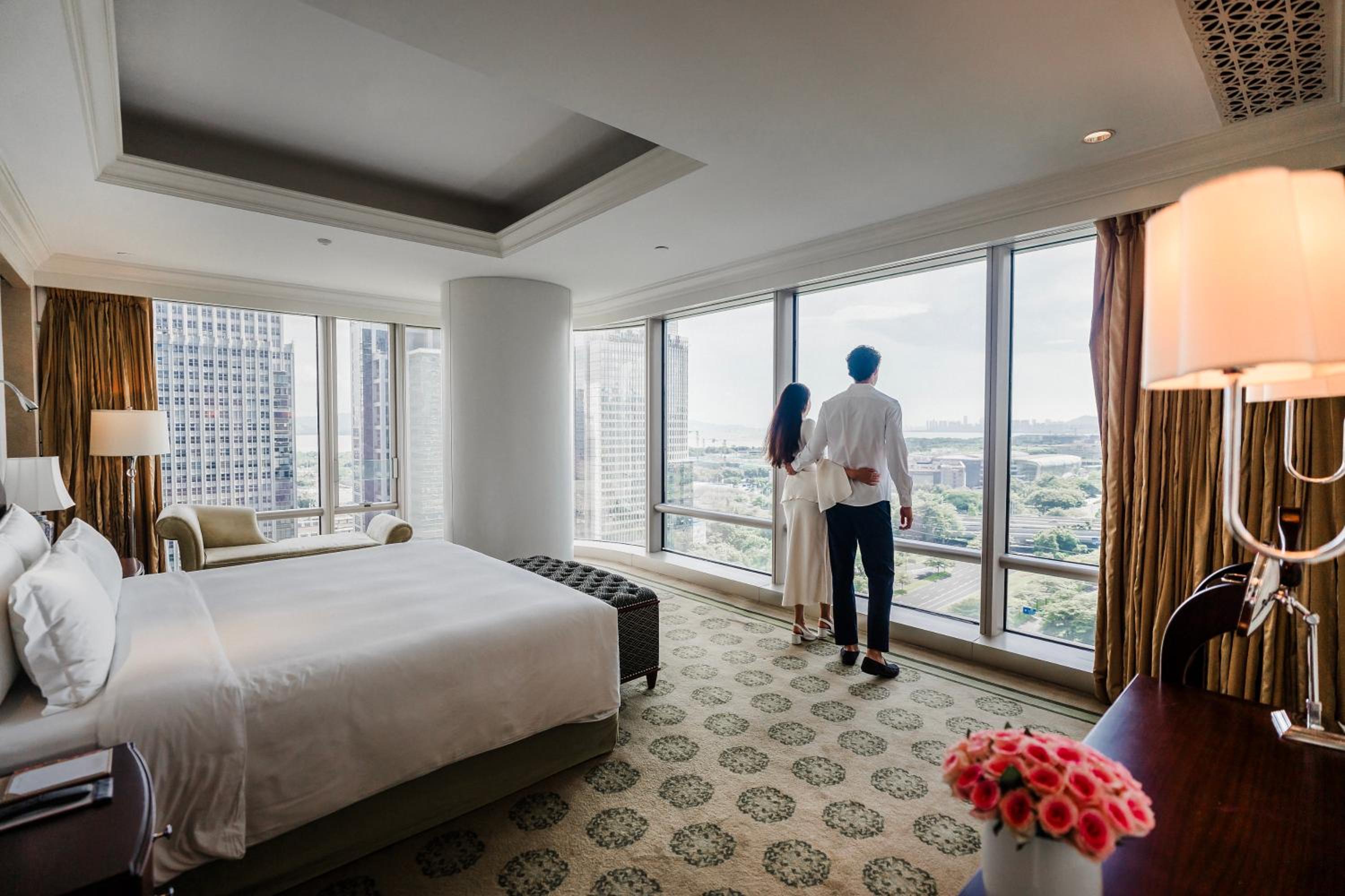 Club Executive Suite - Photo 2