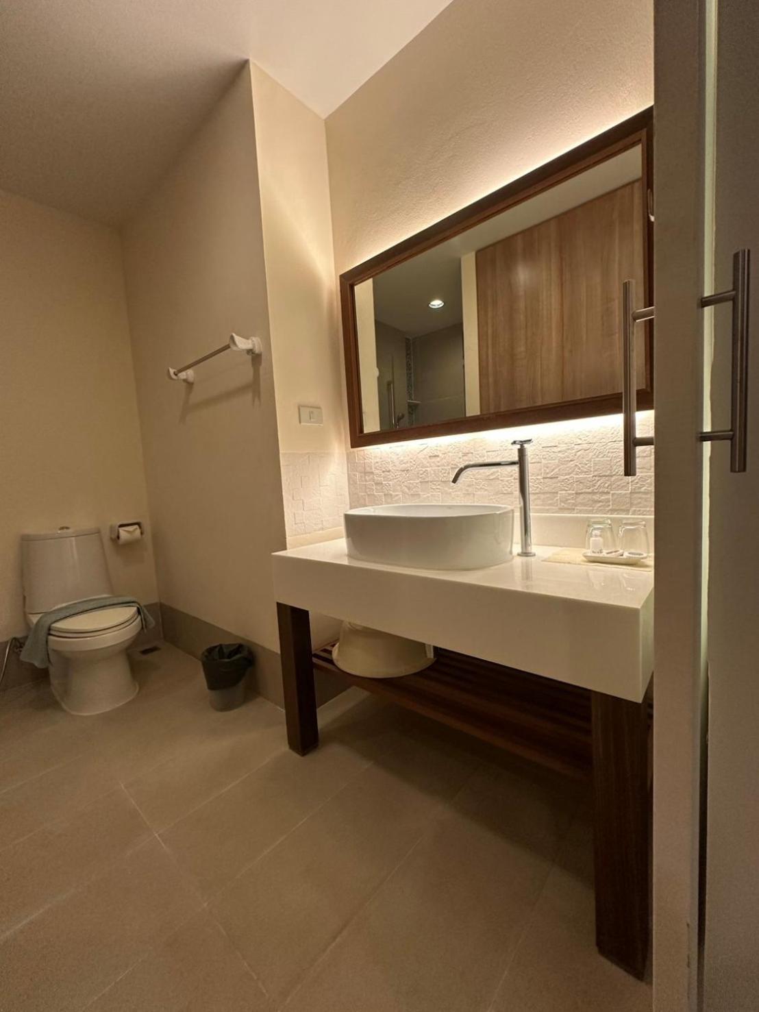 Apartment - Photo 47