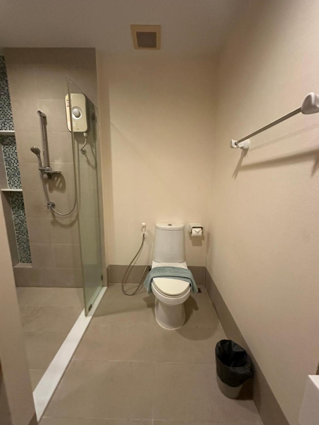 Apartment - Photo 46