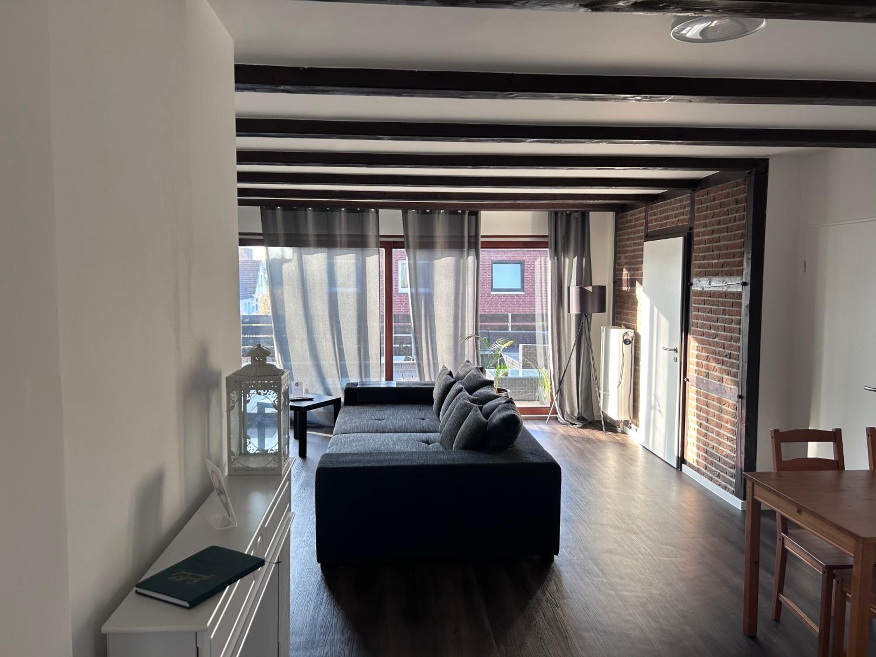Apartment with Terrace - Photo 1