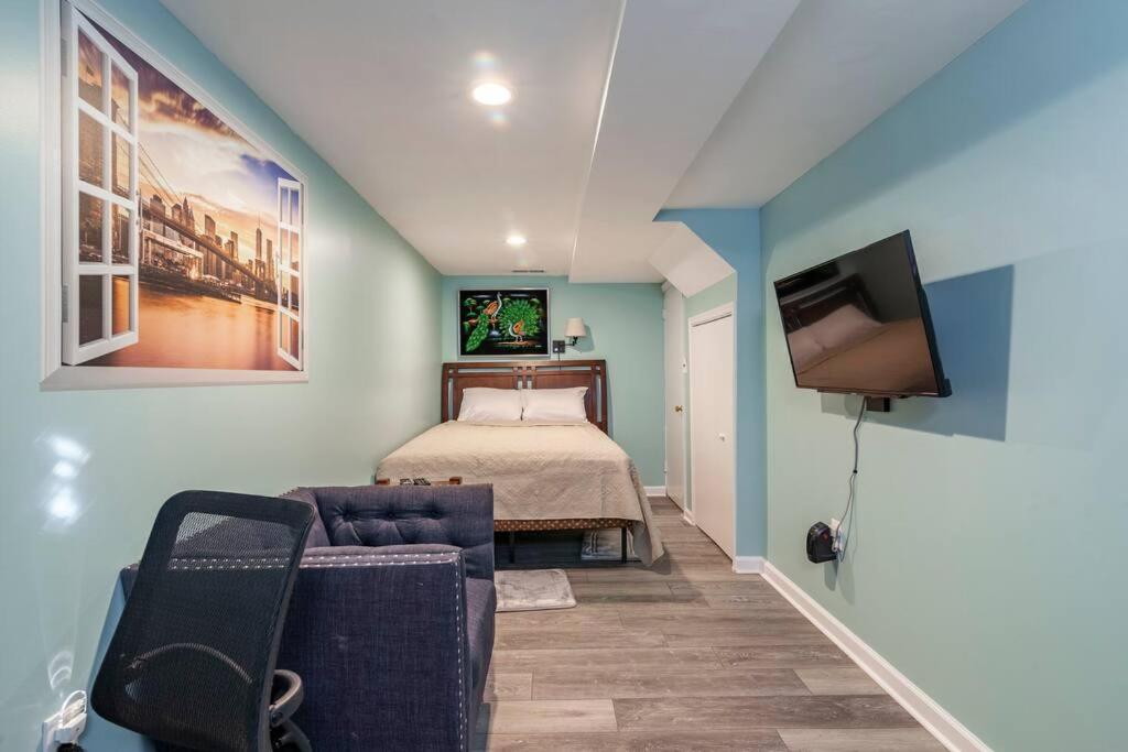 One-Bedroom Apartment photo 2