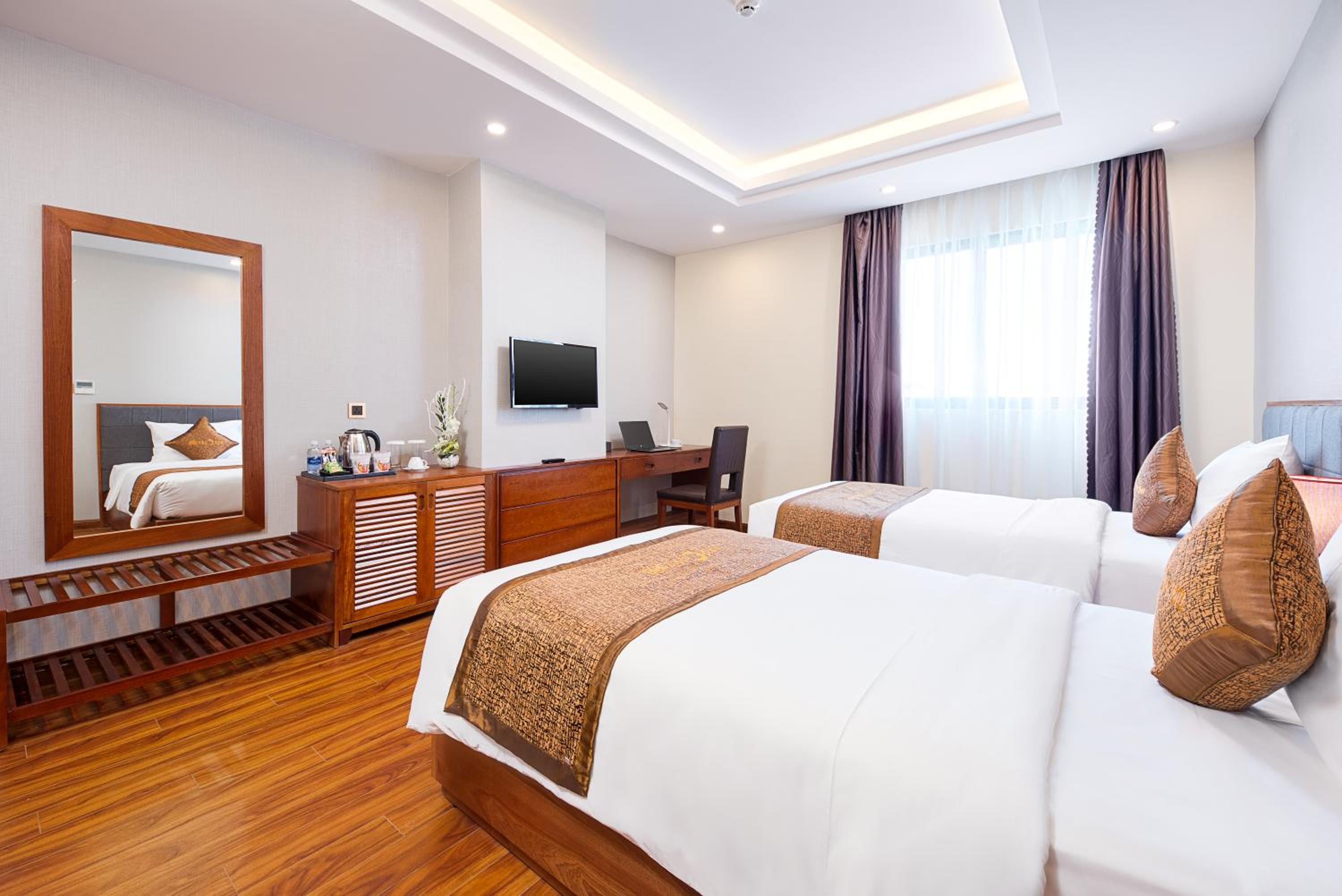 Apartment with City View