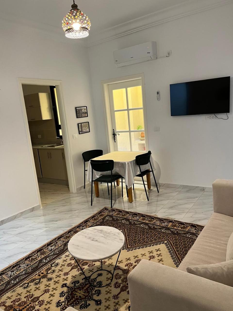 Apartment with City View photo 3