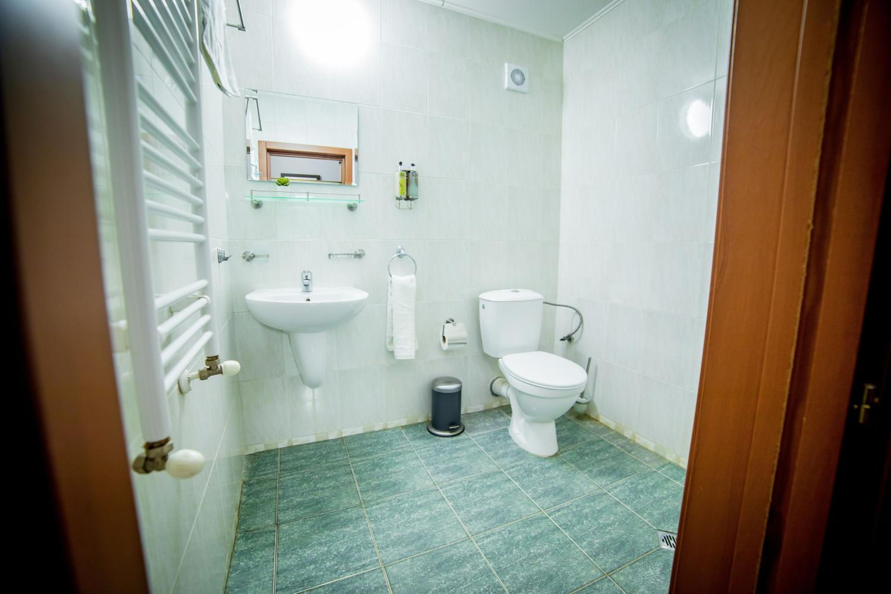 Economy Twin Room