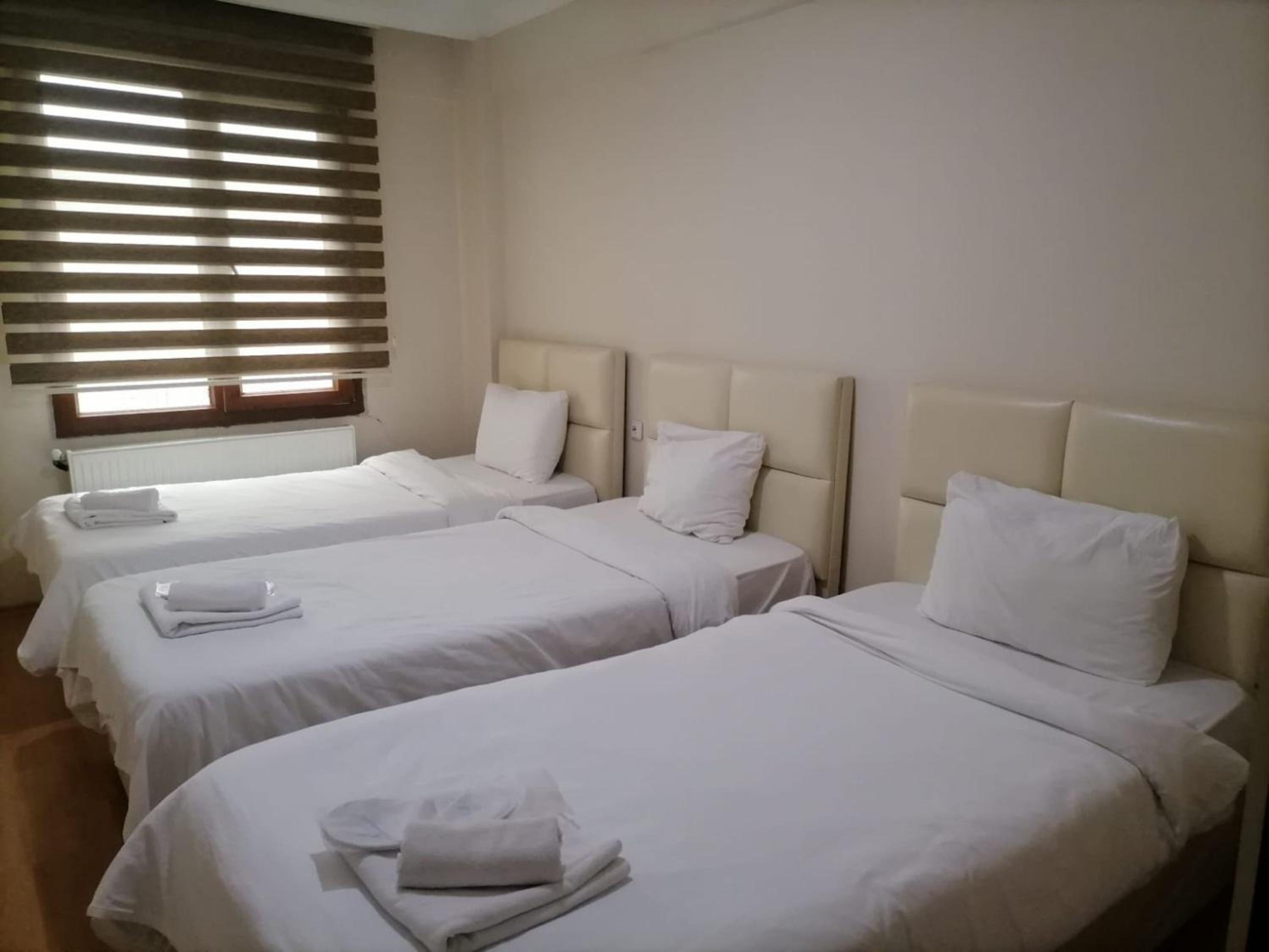 Standard Triple Room photo 3