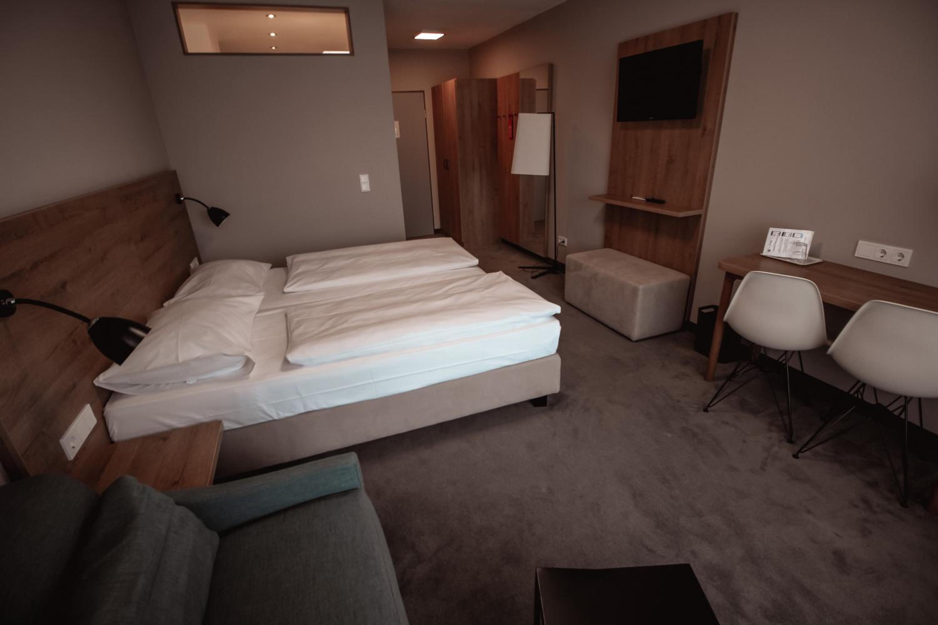 Large Double Room