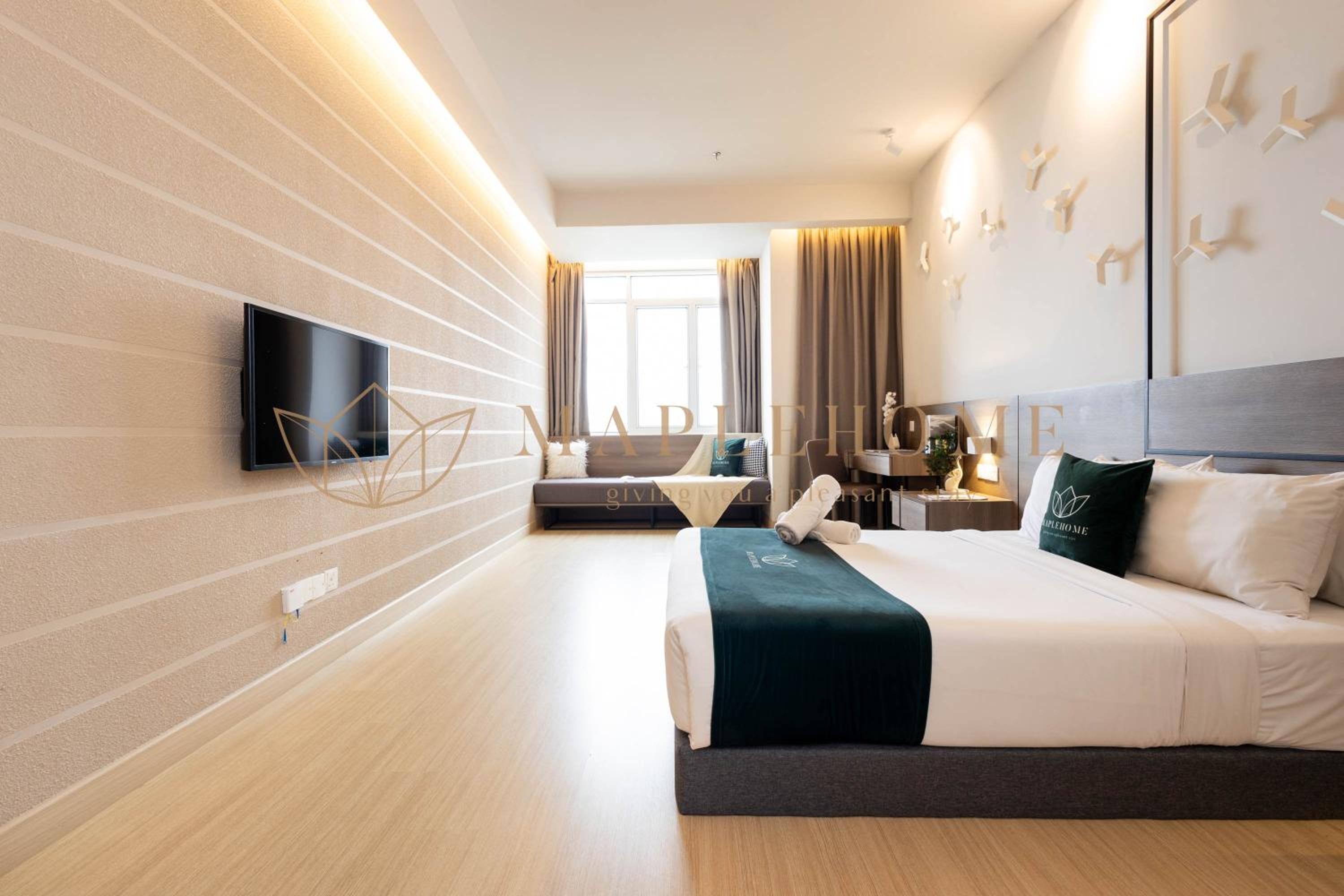 Premier Queen Suite photo 1