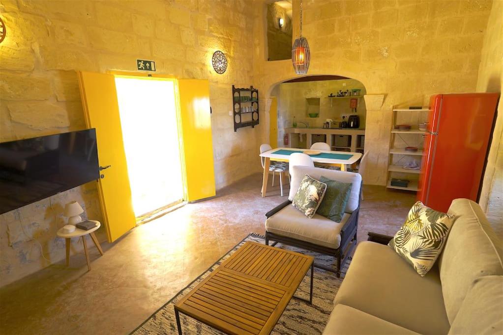 One-Bedroom House photo 3
