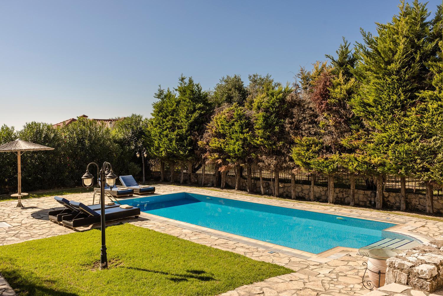 Villa photo 3