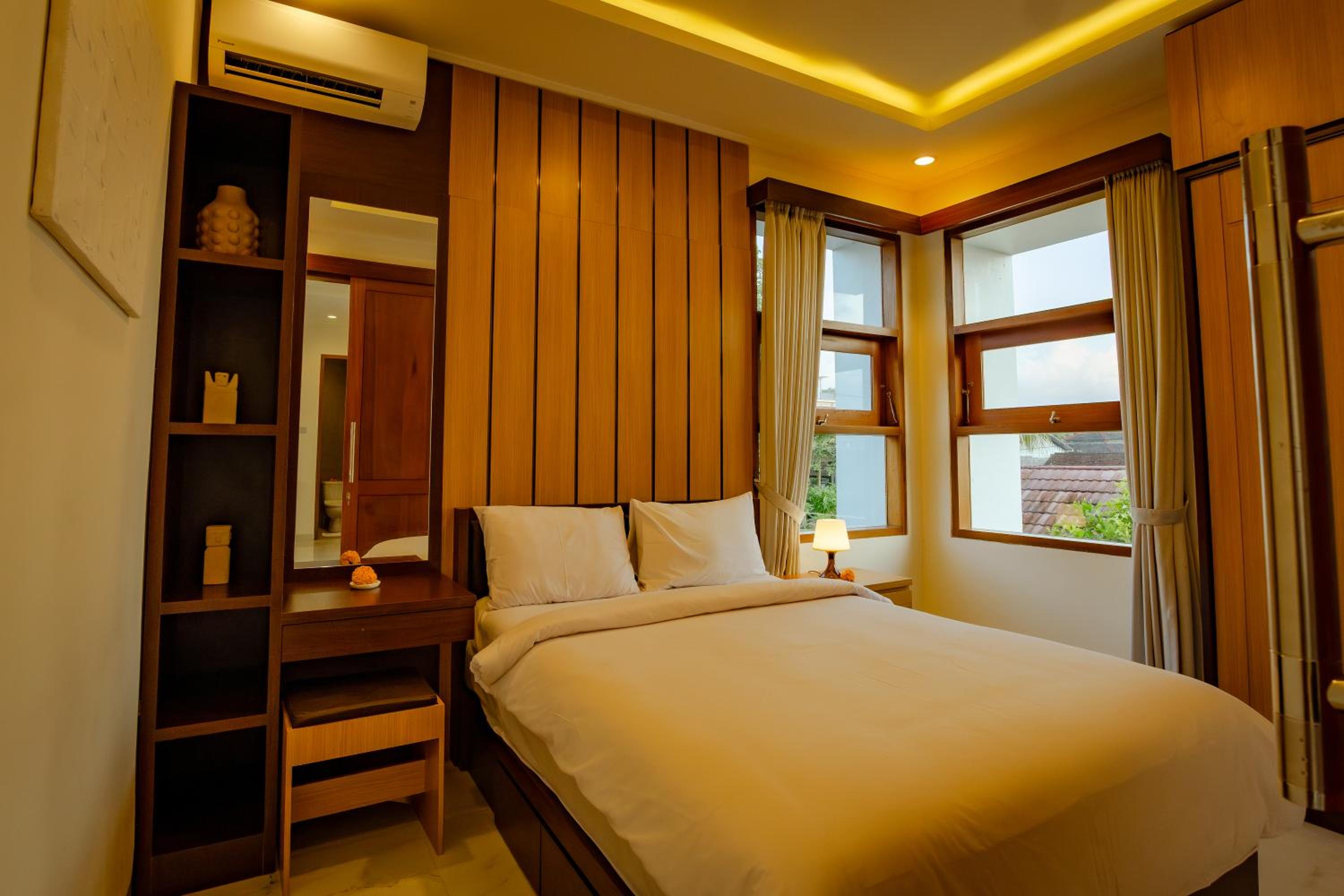 Villa with Garden View photo 2
