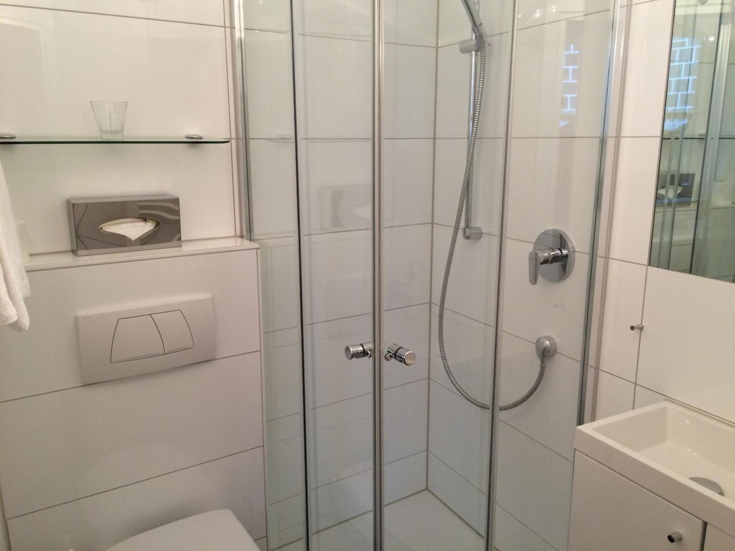 Single Room photo 2