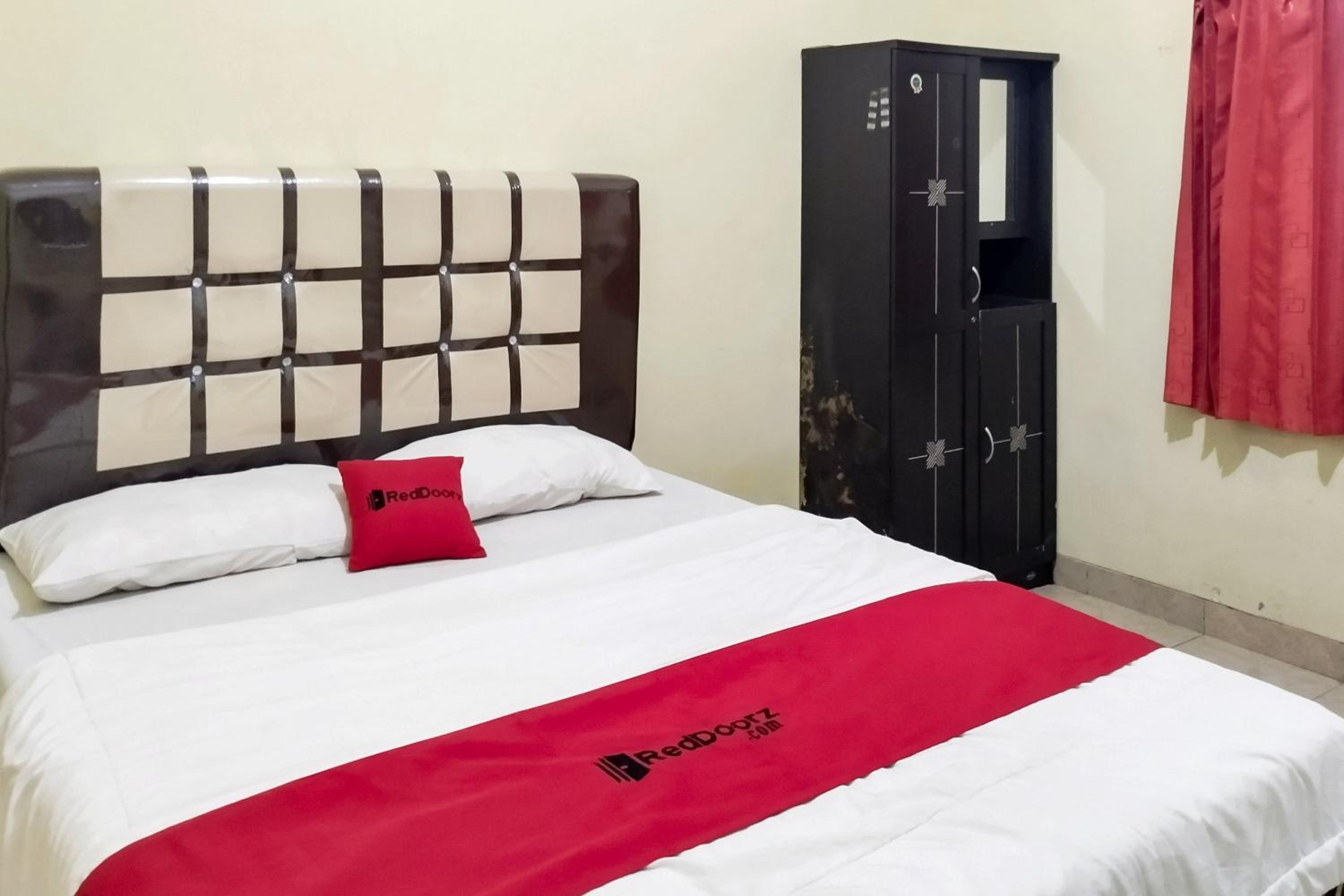 Standard Double Room - Photo 4