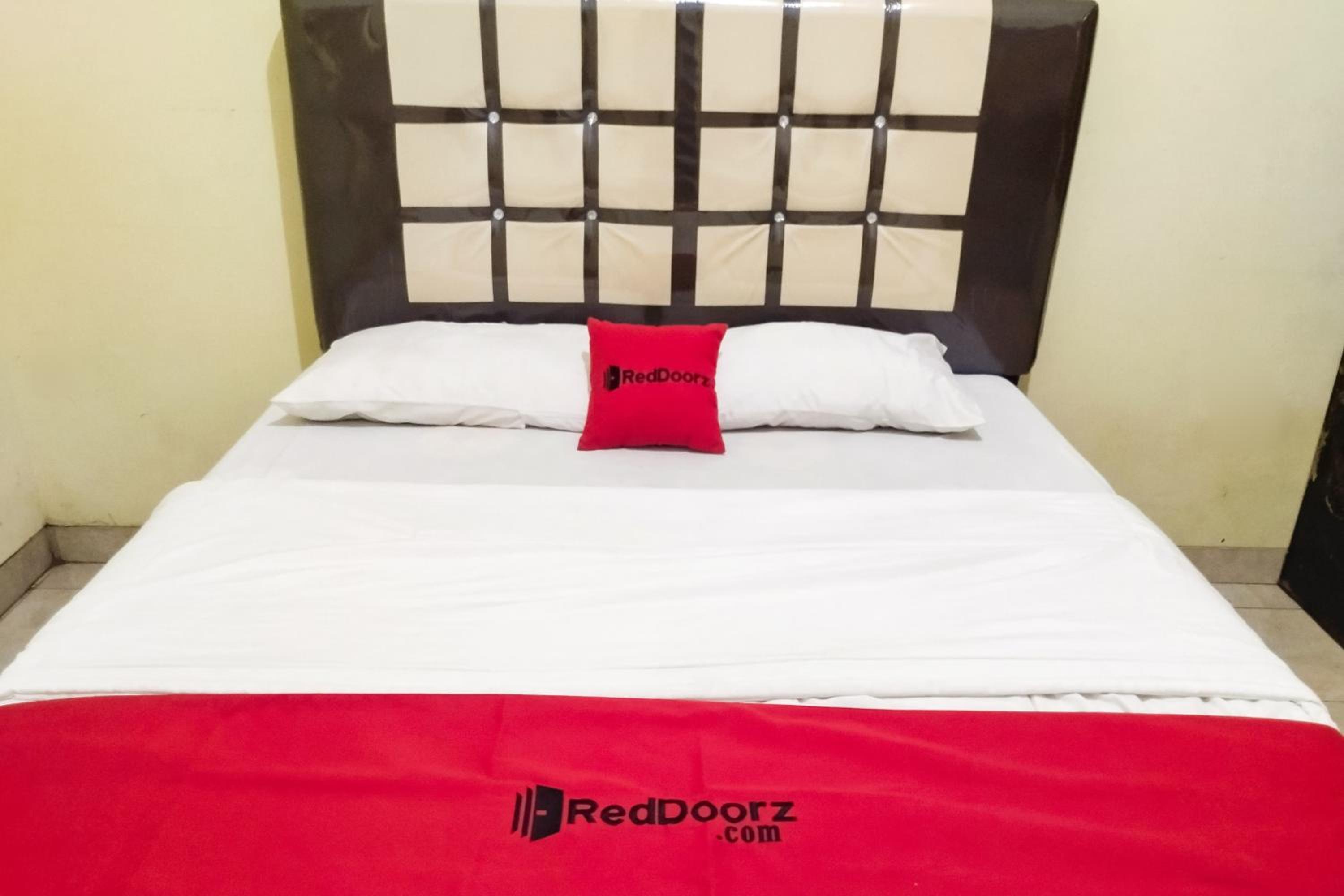 Standard Double Room - Photo 7