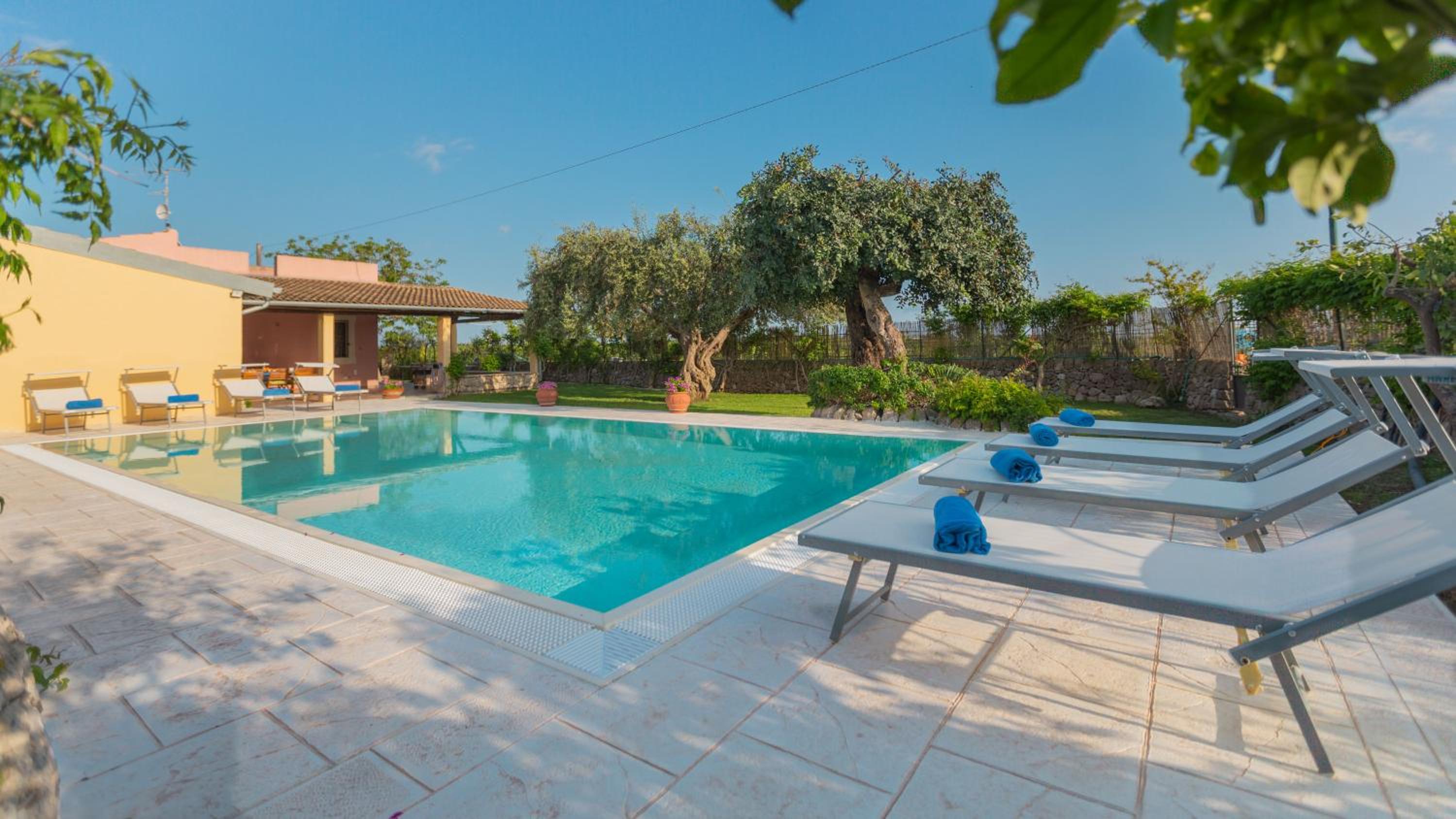 Four-Bedroom Villa photo 2