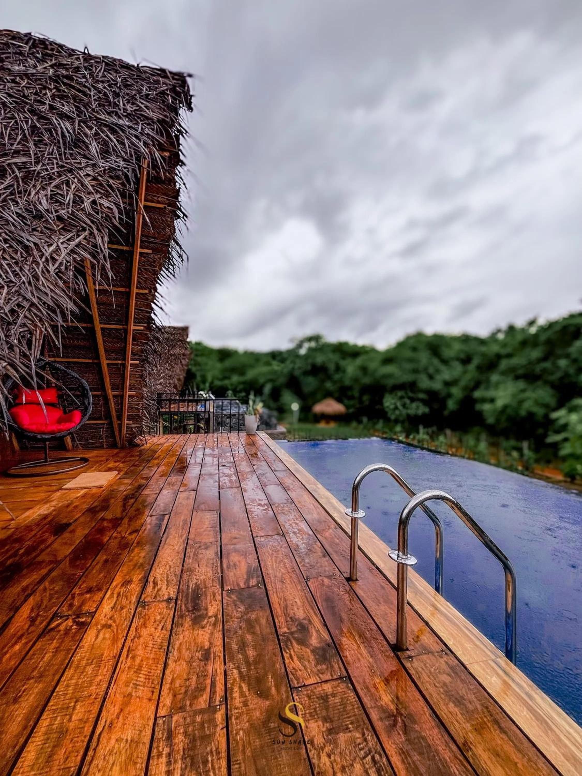 Triple Room With Pool View photo 2