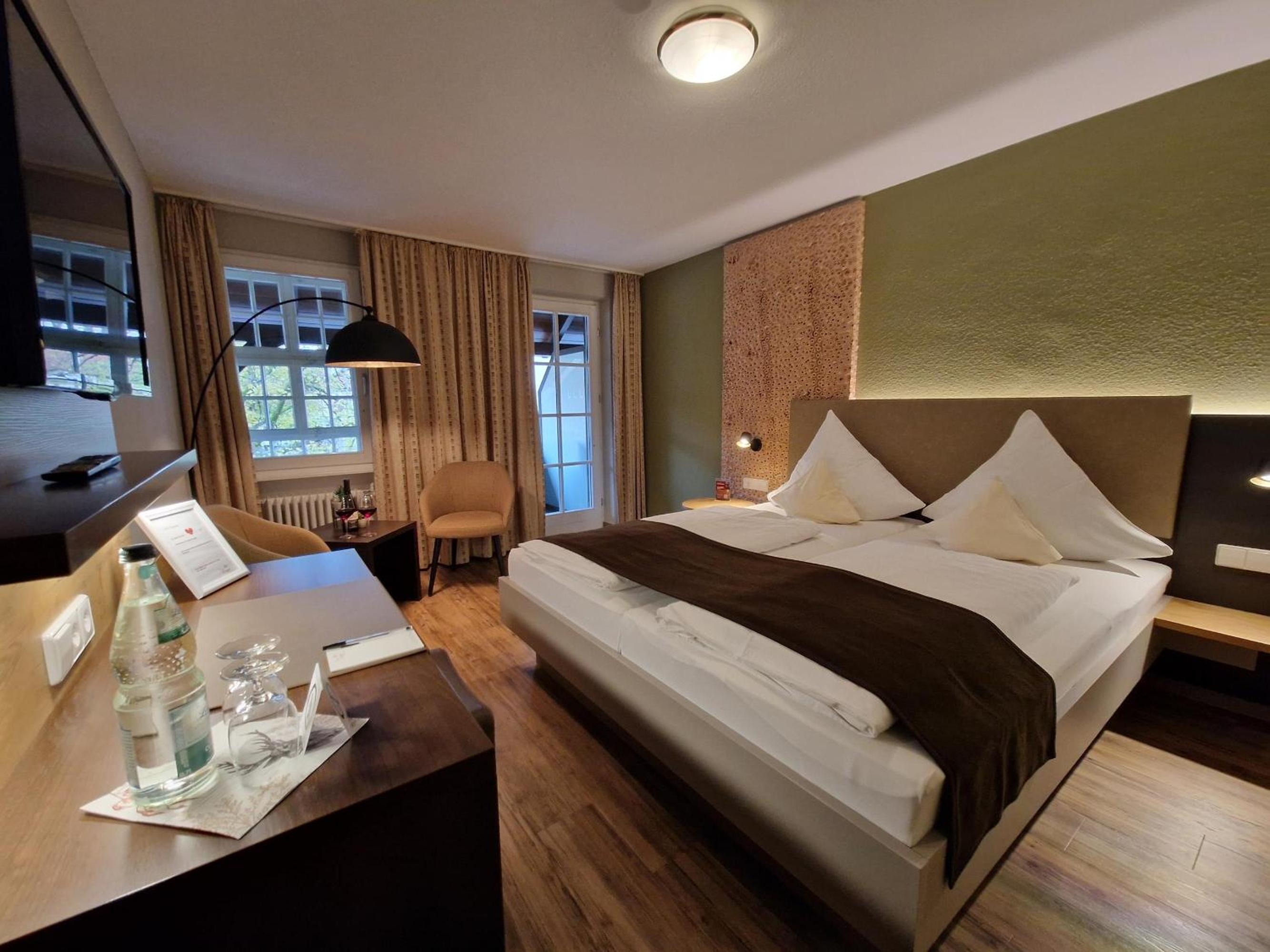 Comfort Room with balcony