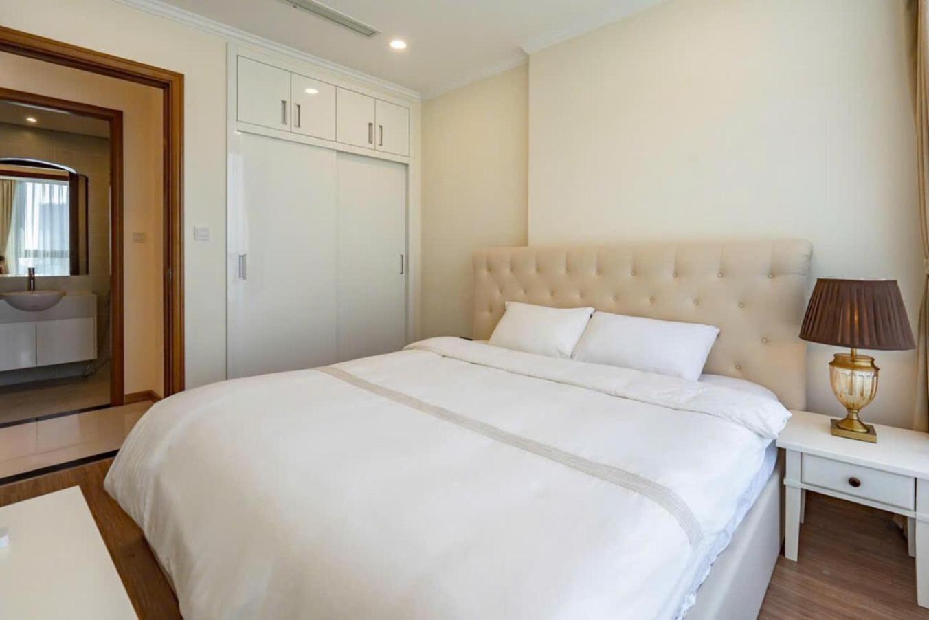 Four-Bedroom Luxury Apartment