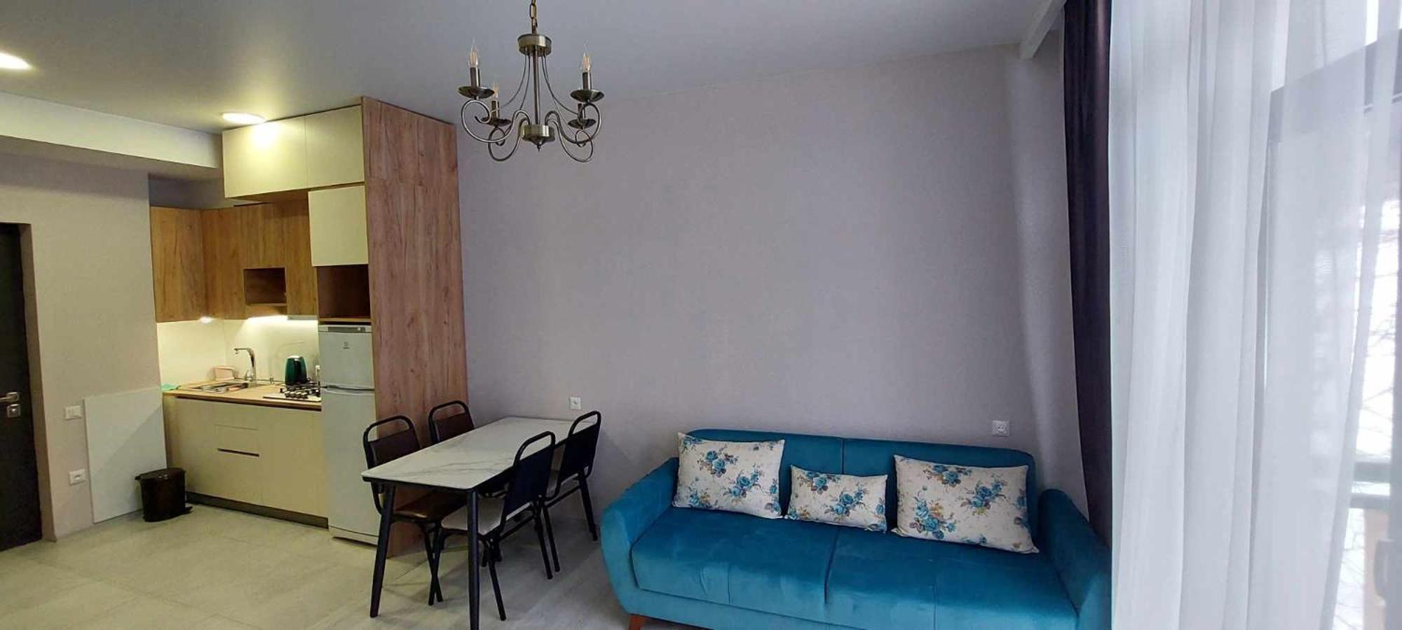 One-Bedroom Apartment photo 1
