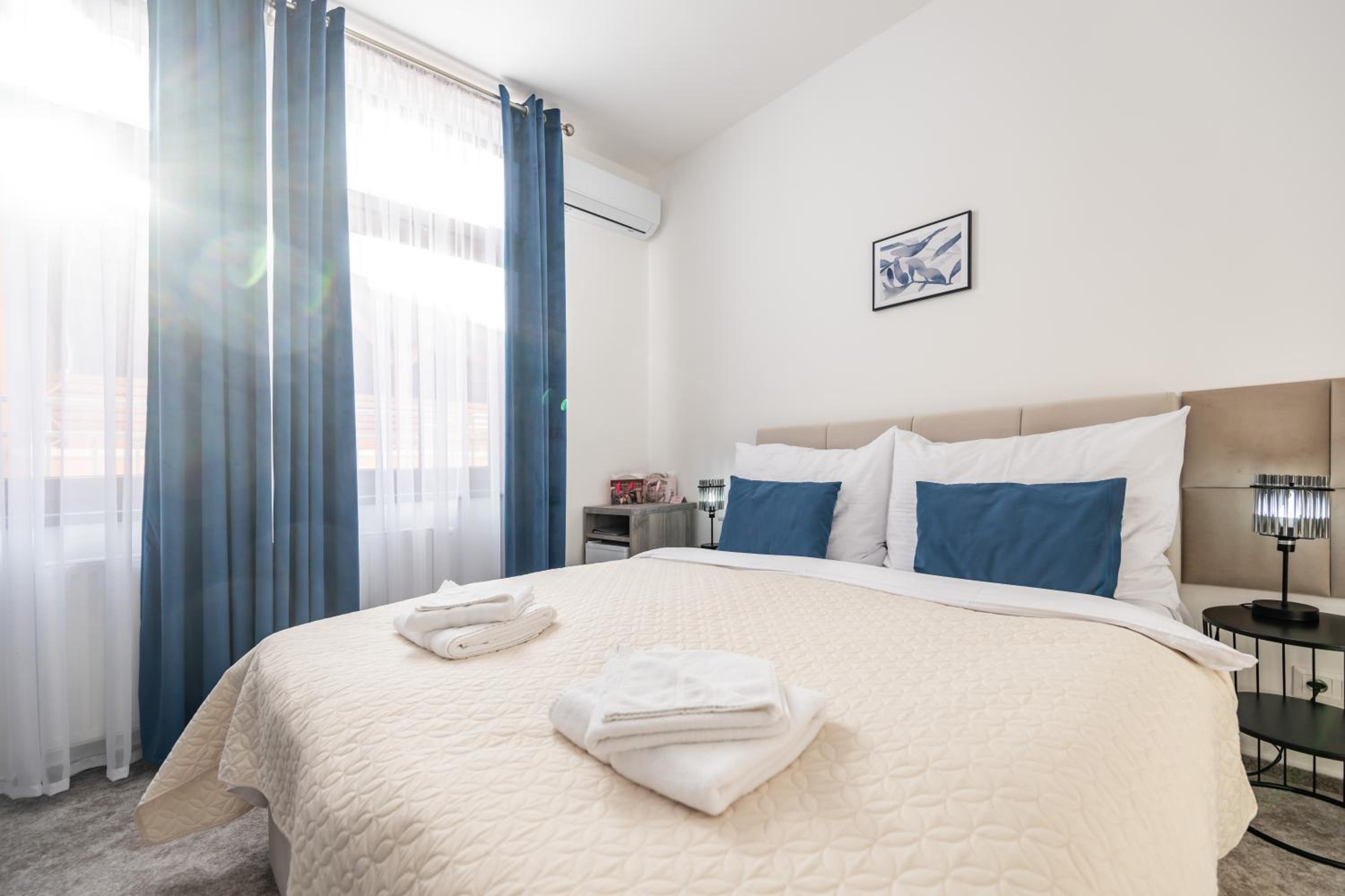 Double or Twin Room with Bathroom